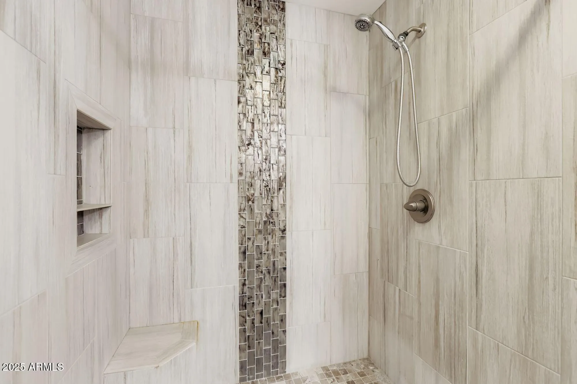 Property Slideshow image 17 of 26 | 10454 w palmeras dr, Sun City, AZ, 85373