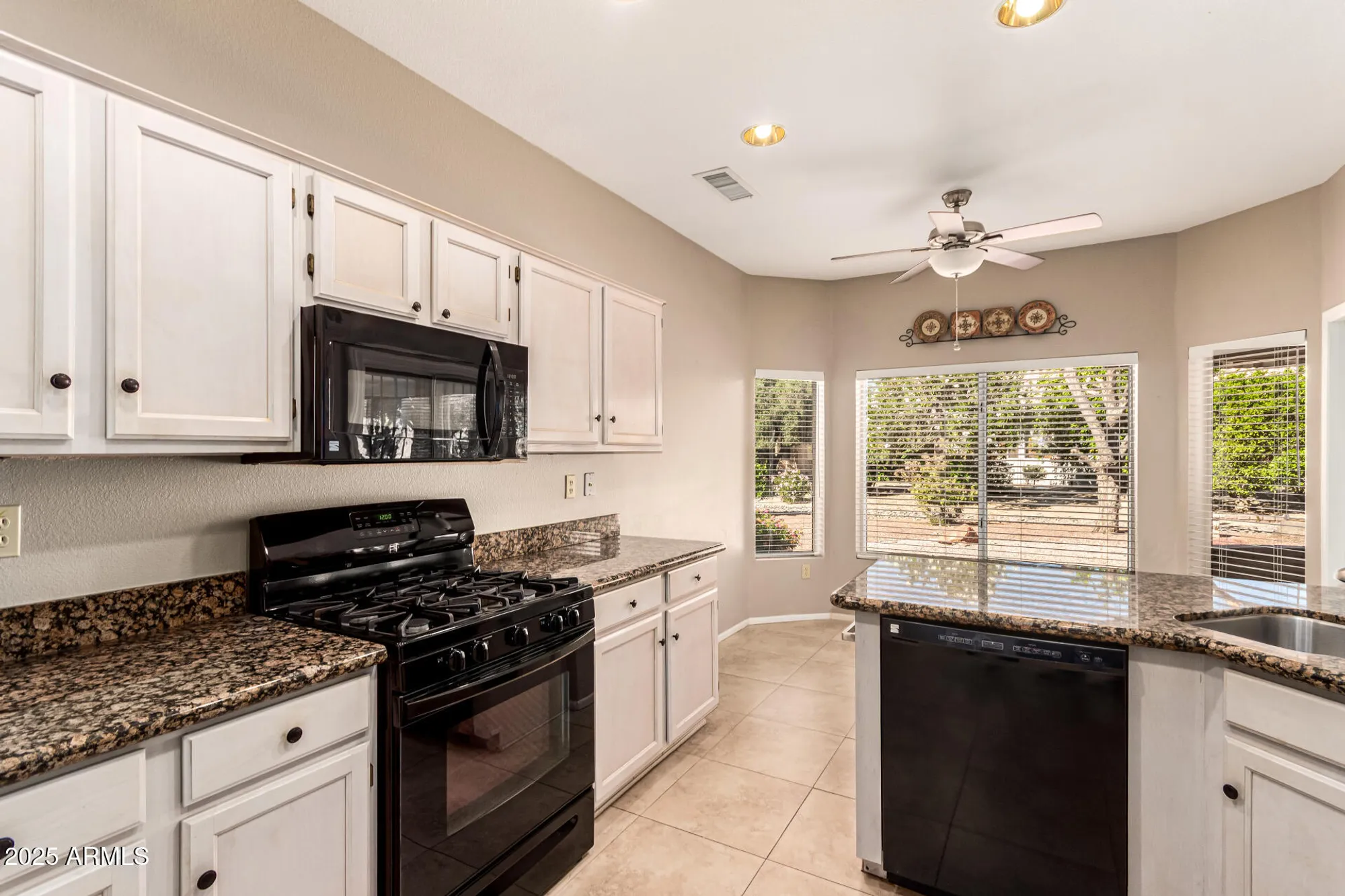 Property Slideshow image 17 of 89 | 16132 w sentinel dr, Sun City West, AZ, 85375