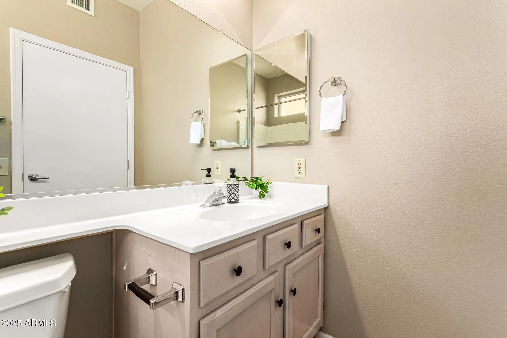 Property Slideshow image 27 of 89 | 16132 w sentinel dr, Sun City West, AZ, 85375