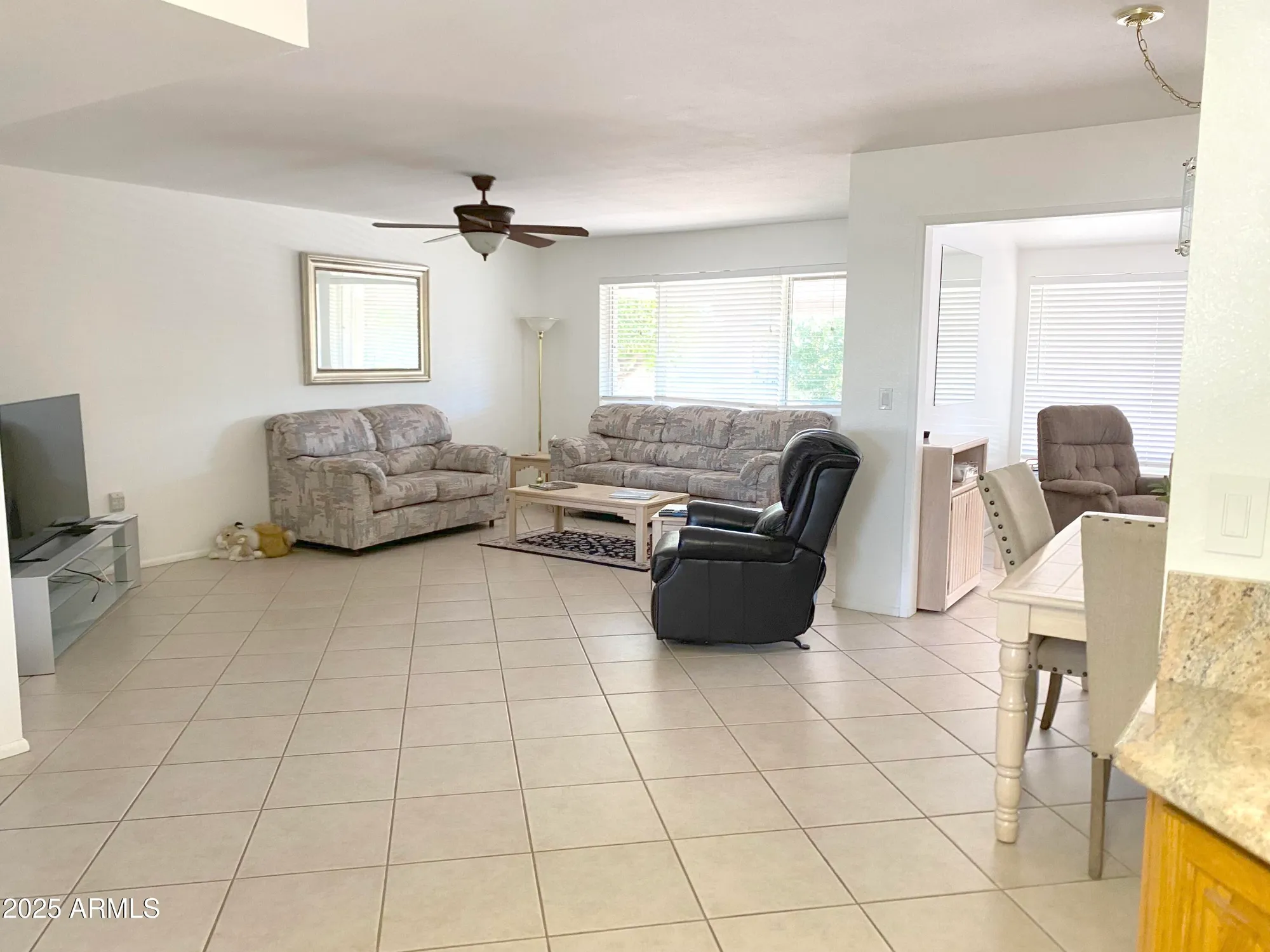 Property Slideshow image 3 of 19 | 10411 w cameo dr, Sun City, AZ, 85351