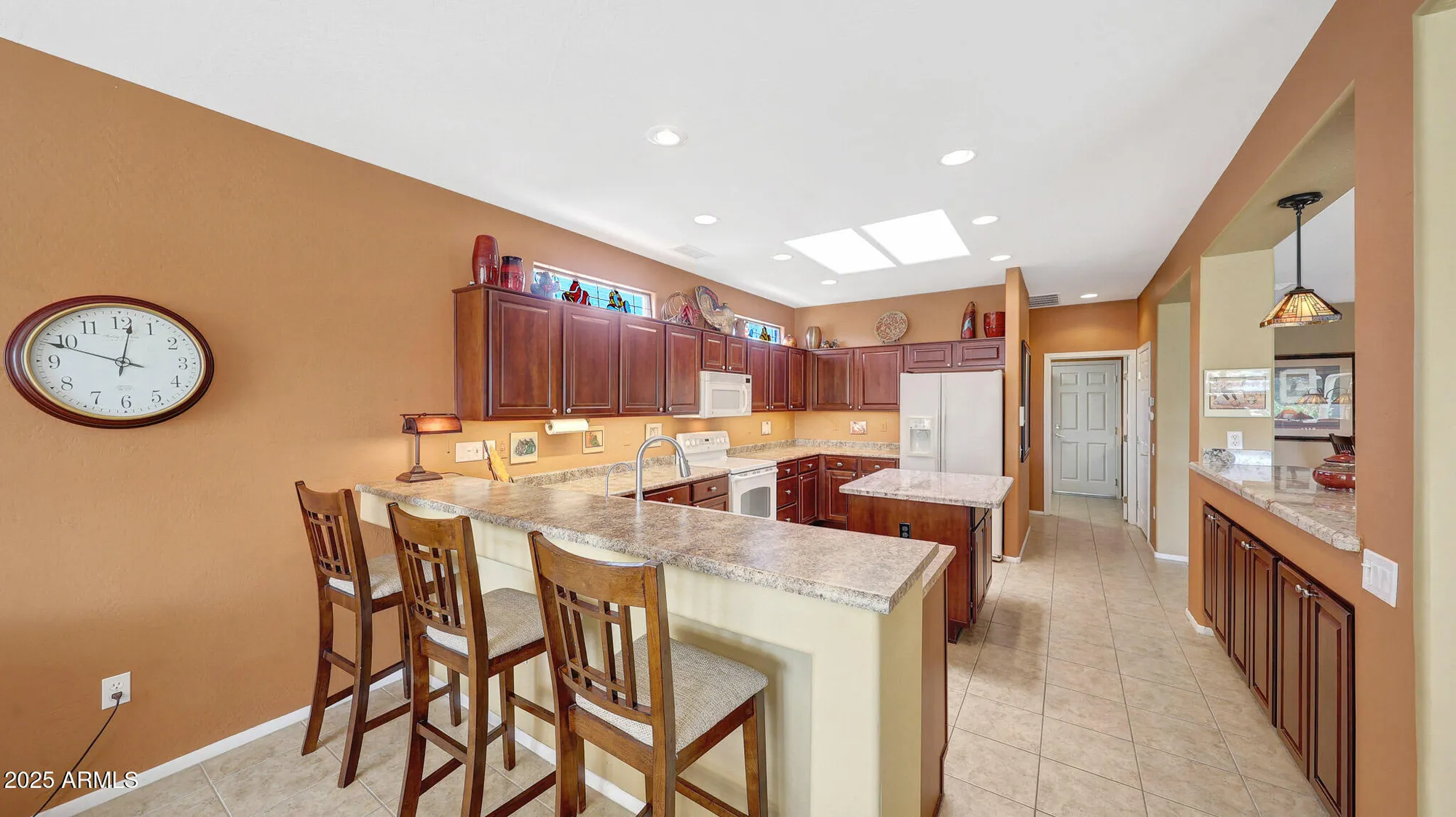 Property Slideshow image 12 of 48 | 16337 w salado creek dr, Surprise, AZ, 85387