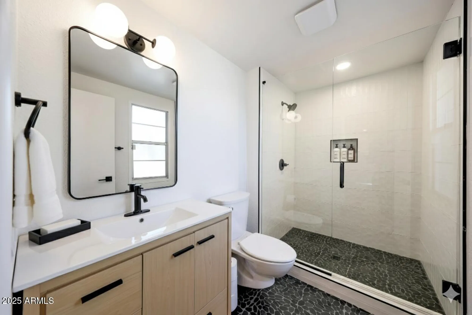 Property Slideshow image 7 of 31 | 17426 n 102nd dr, Sun City, AZ, 85373