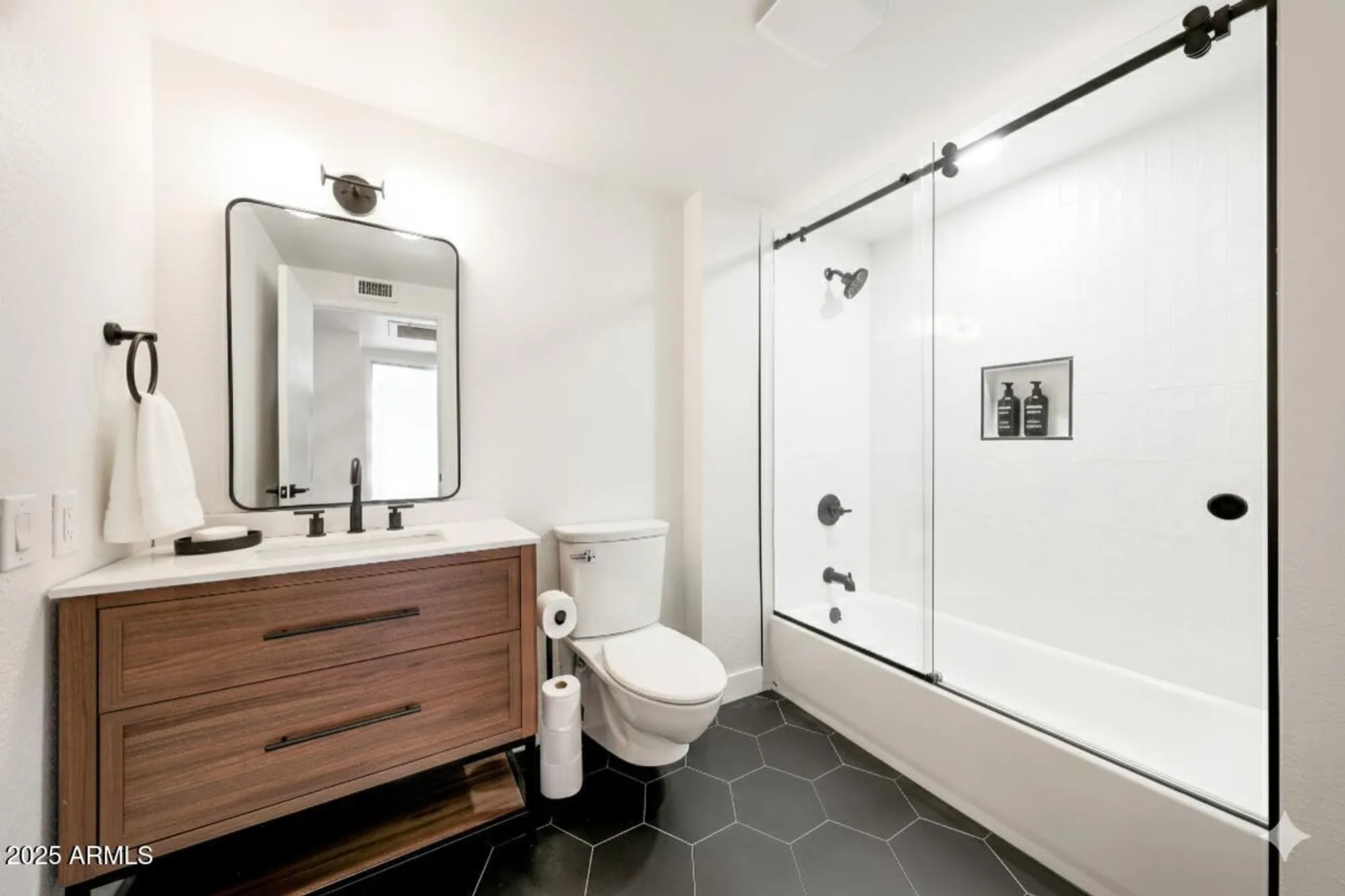 Property Slideshow image 4 of 31 | 17426 n 102nd dr, Sun City, AZ, 85373