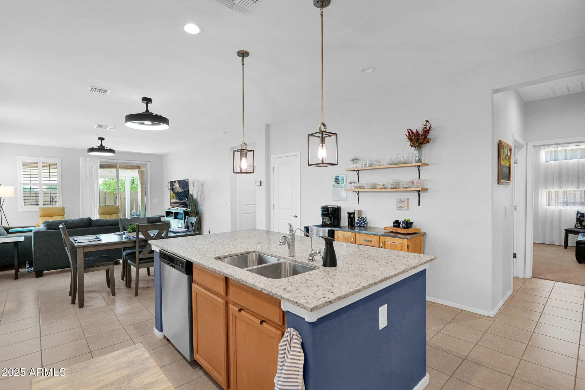 Property Slideshow image 8 of 30 | 455 n rainbow way, Casa Grande, AZ, 85194