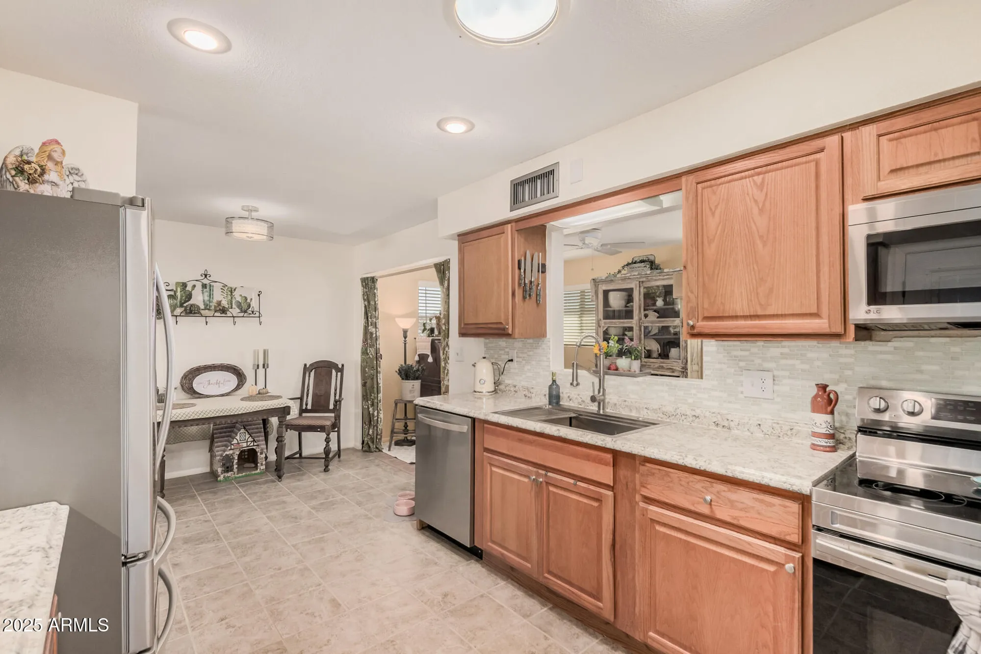 Property Slideshow image 15 of 32 | 6107 e duncan st, Mesa, AZ, 85205