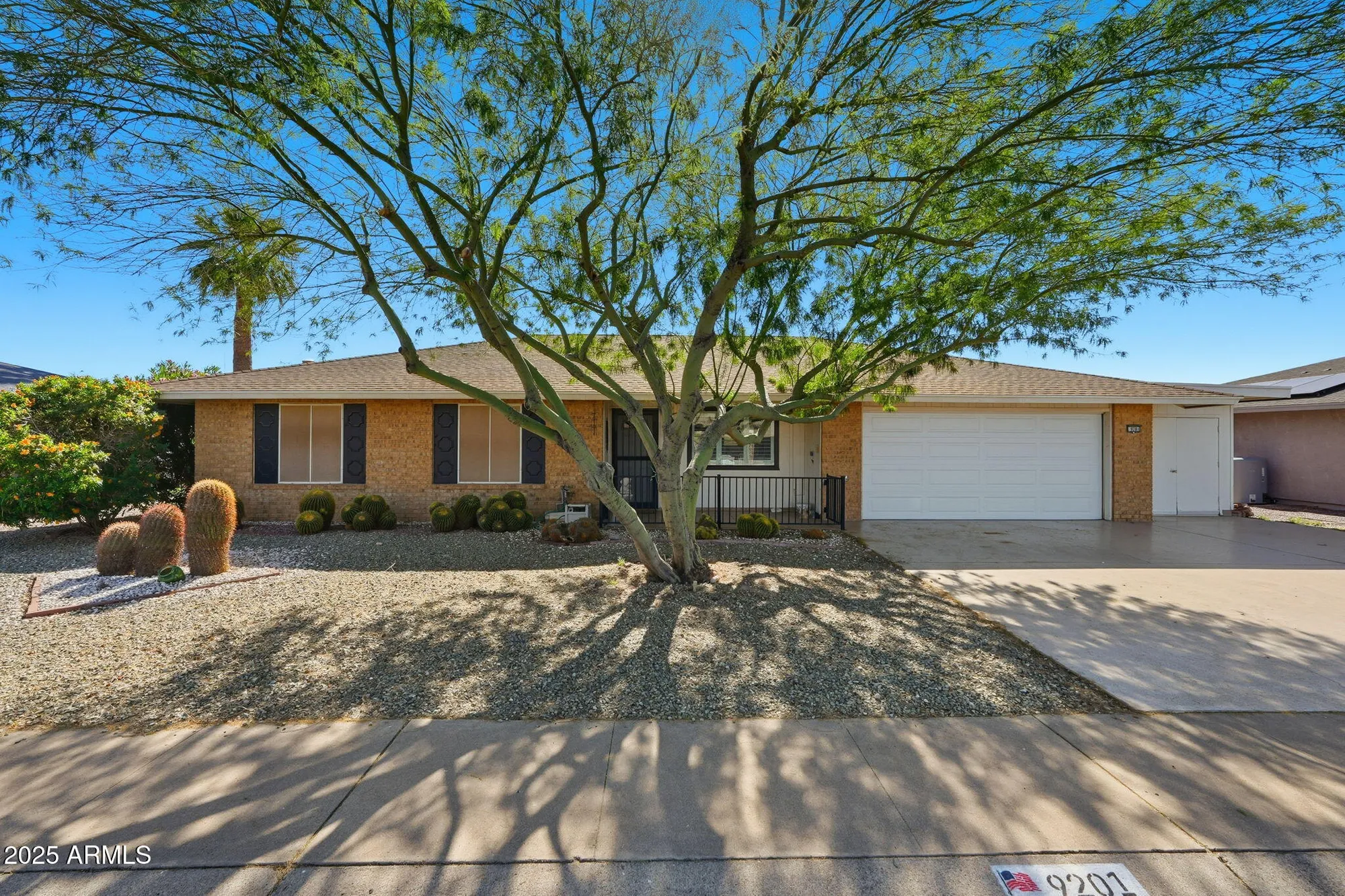 Property Slideshow image 1 of 32 | 9201 w long hills dr, Sun City, AZ, 85351