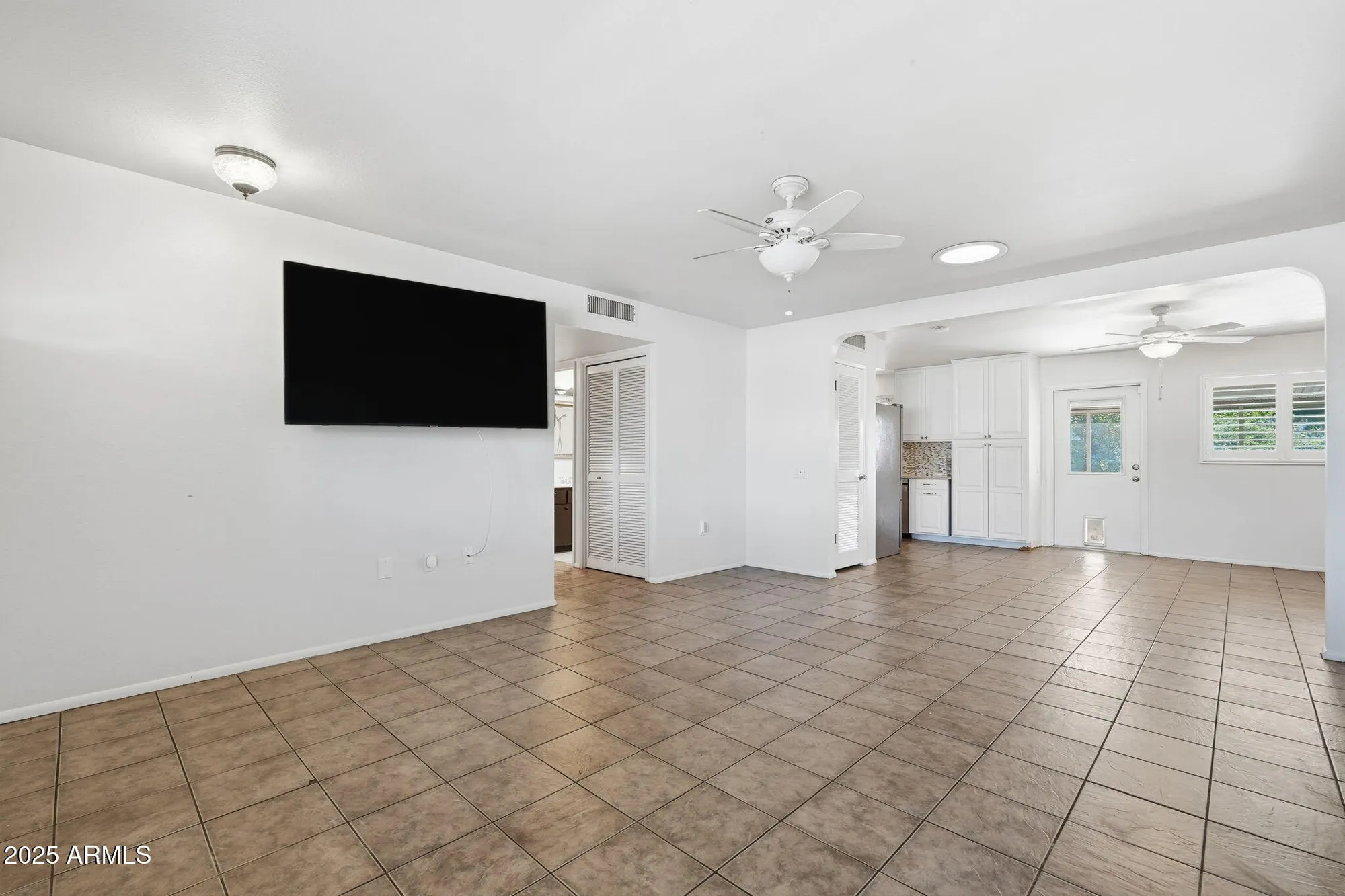 Property Slideshow image 10 of 32 | 9201 w long hills dr, Sun City, AZ, 85351