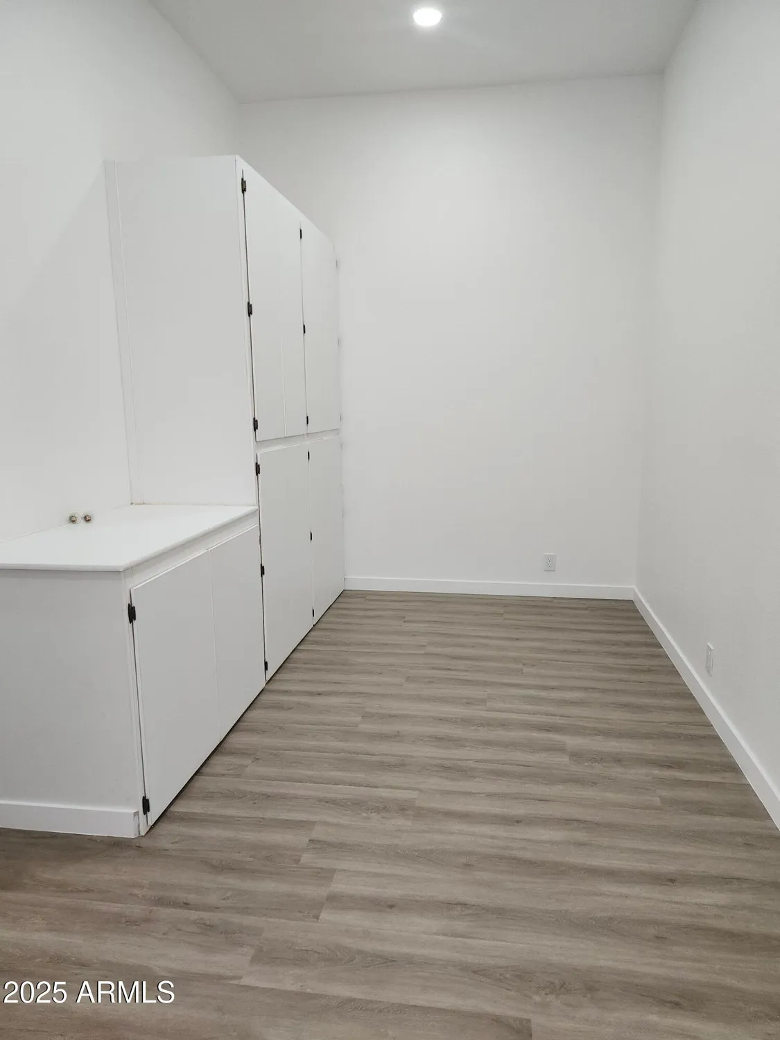 Property Slideshow image 11 of 37 | 8449 w rockwood dr, Peoria, AZ, 85382