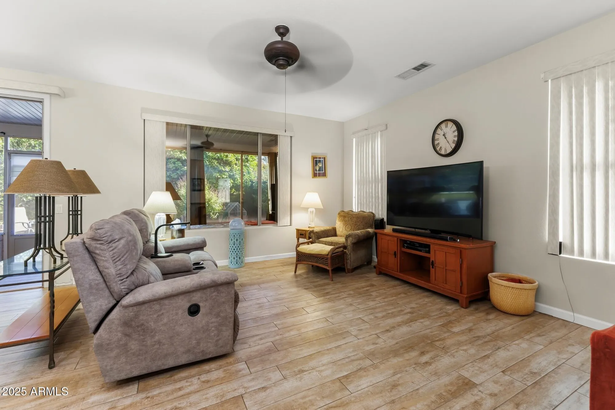 Property Slideshow image 4 of 26 | 15773 w grand point ln, Surprise, AZ, 85374