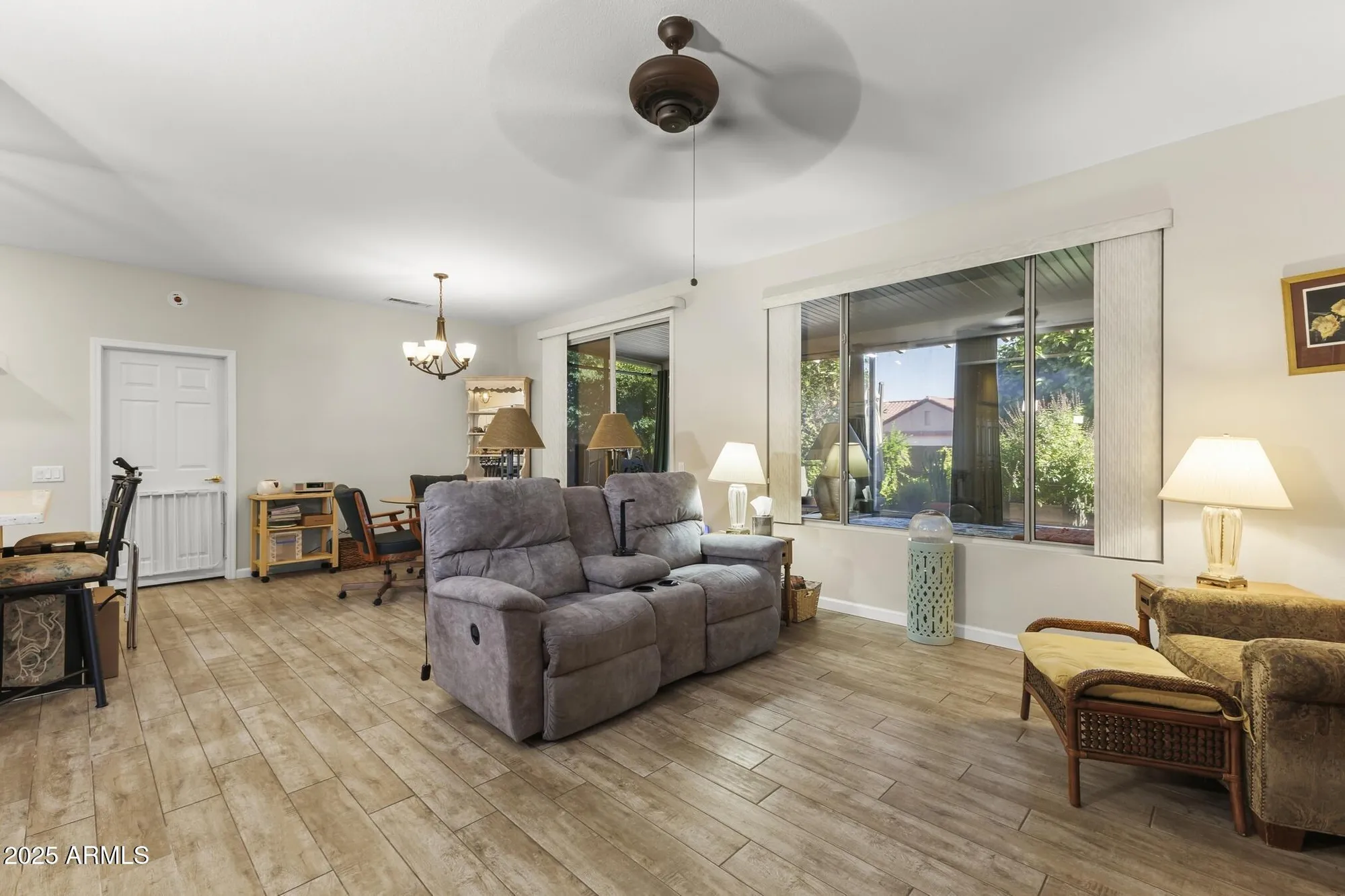 Property Slideshow image 5 of 26 | 15773 w grand point ln, Surprise, AZ, 85374