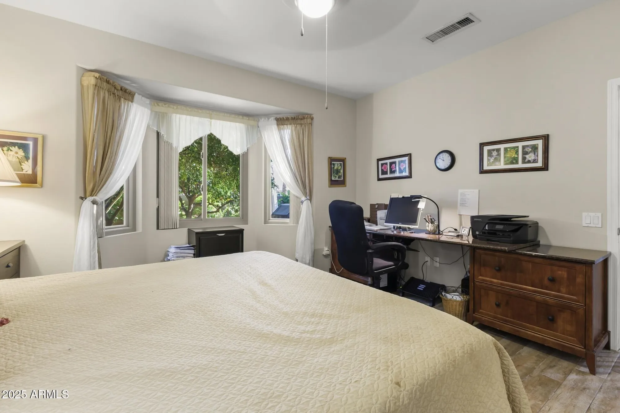 Property Slideshow image 13 of 26 | 15773 w grand point ln, Surprise, AZ, 85374