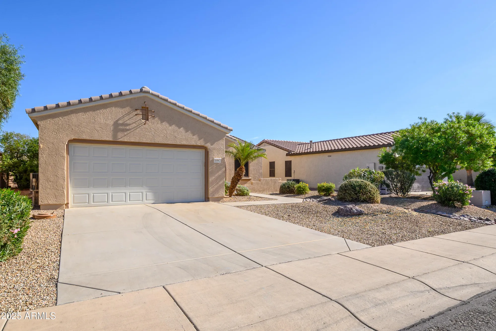 Property Slideshow image 1 of 27 | 16962 w marcos de niza dr, Surprise, AZ, 85387