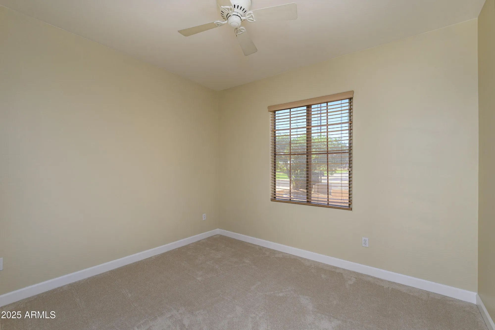 Property Slideshow image 15 of 27 | 16962 w marcos de niza dr, Surprise, AZ, 85387