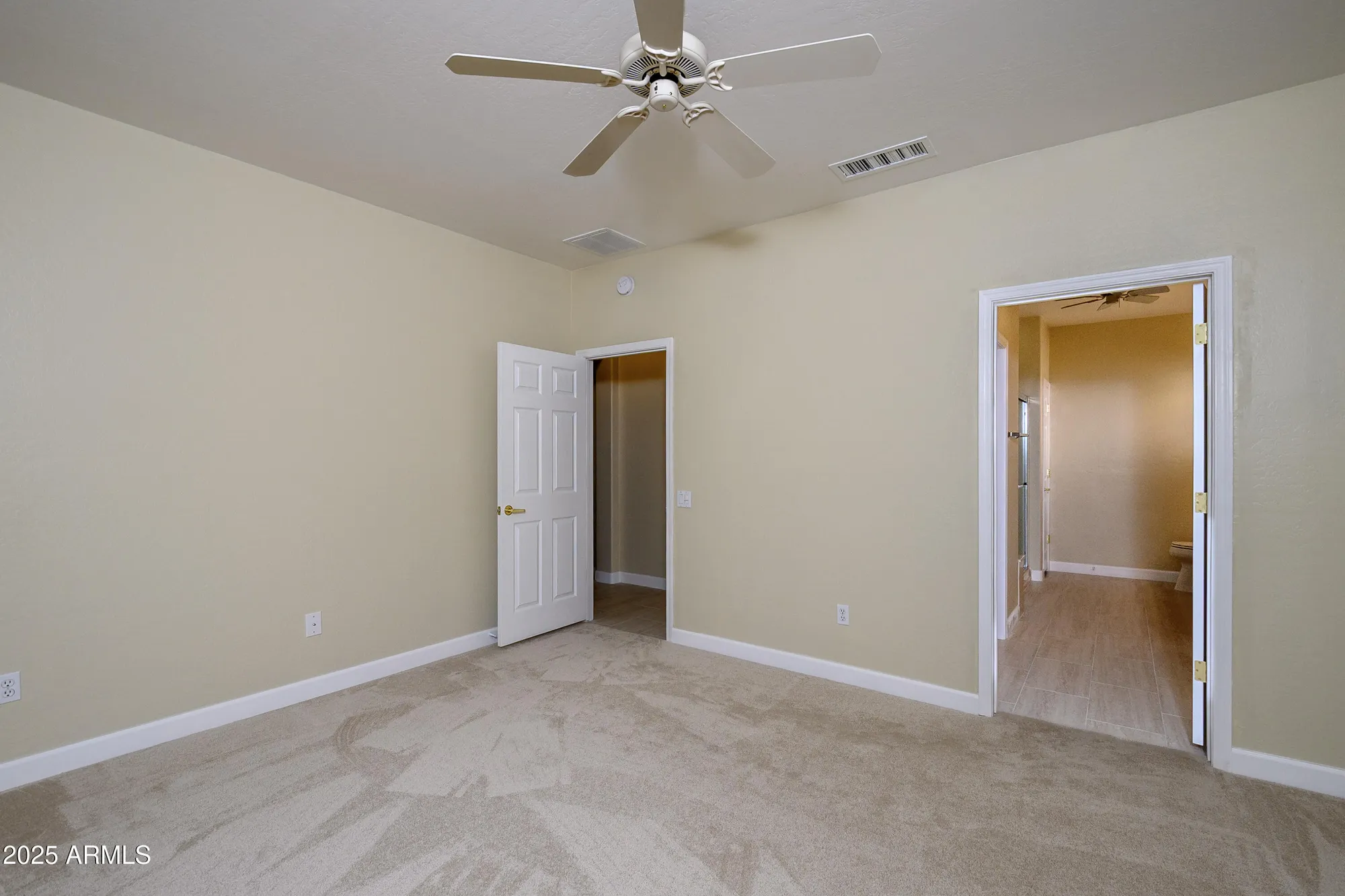 Property Slideshow image 12 of 27 | 16962 w marcos de niza dr, Surprise, AZ, 85387