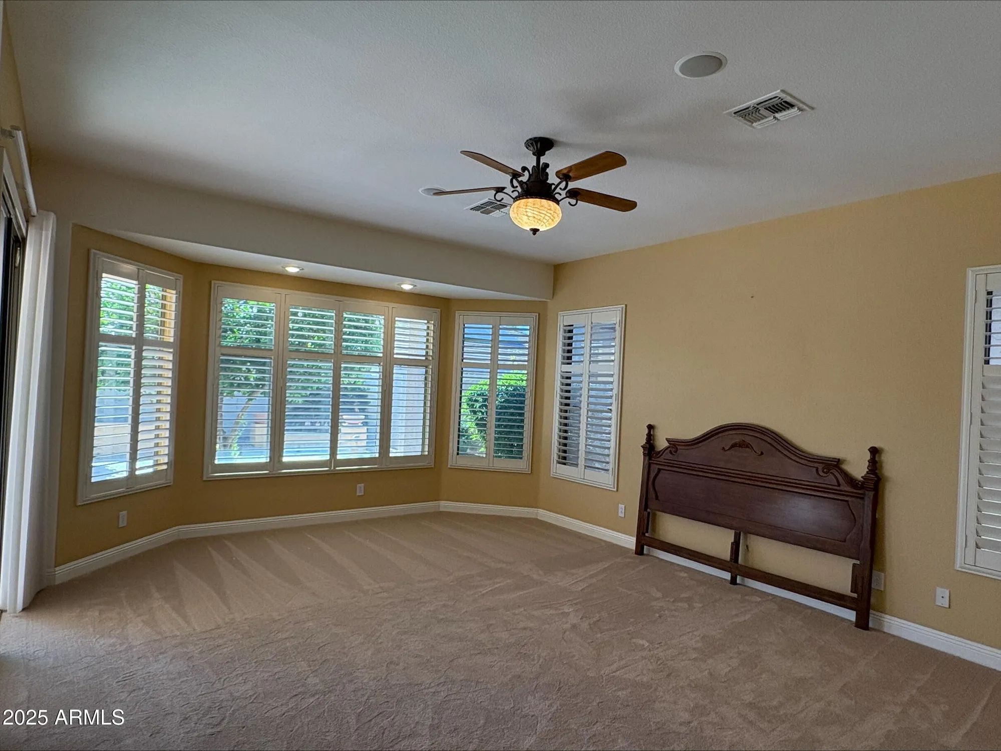Property Slideshow image 14 of 24 | 17951 w sammy way, Surprise, AZ, 85374