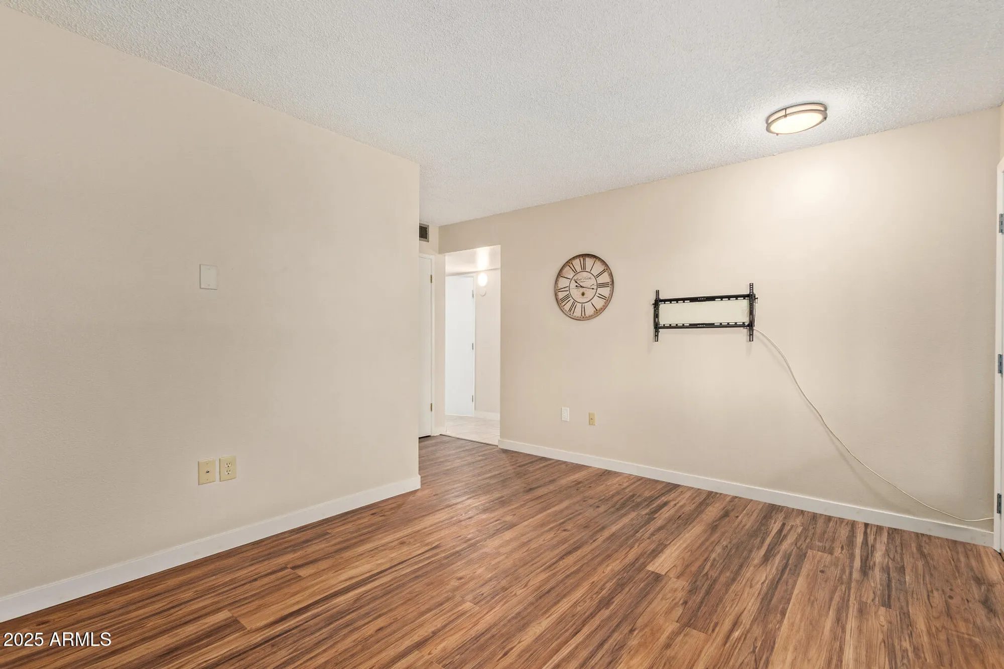 Property Slideshow image 5 of 24 | 10893 w santa fe dr, Sun City, AZ, 85351