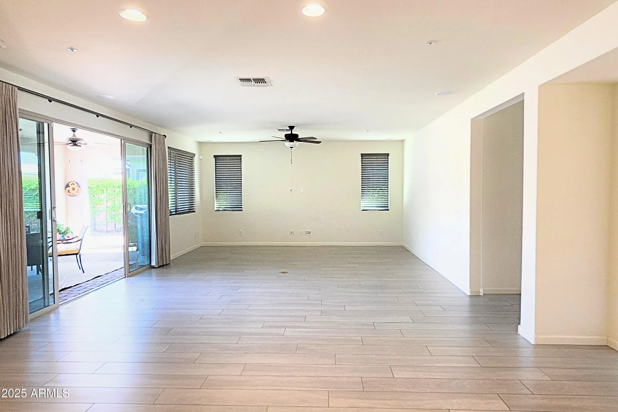 Property Slideshow image 4 of 58 | 13418 w miner trl, Peoria, AZ, 85383