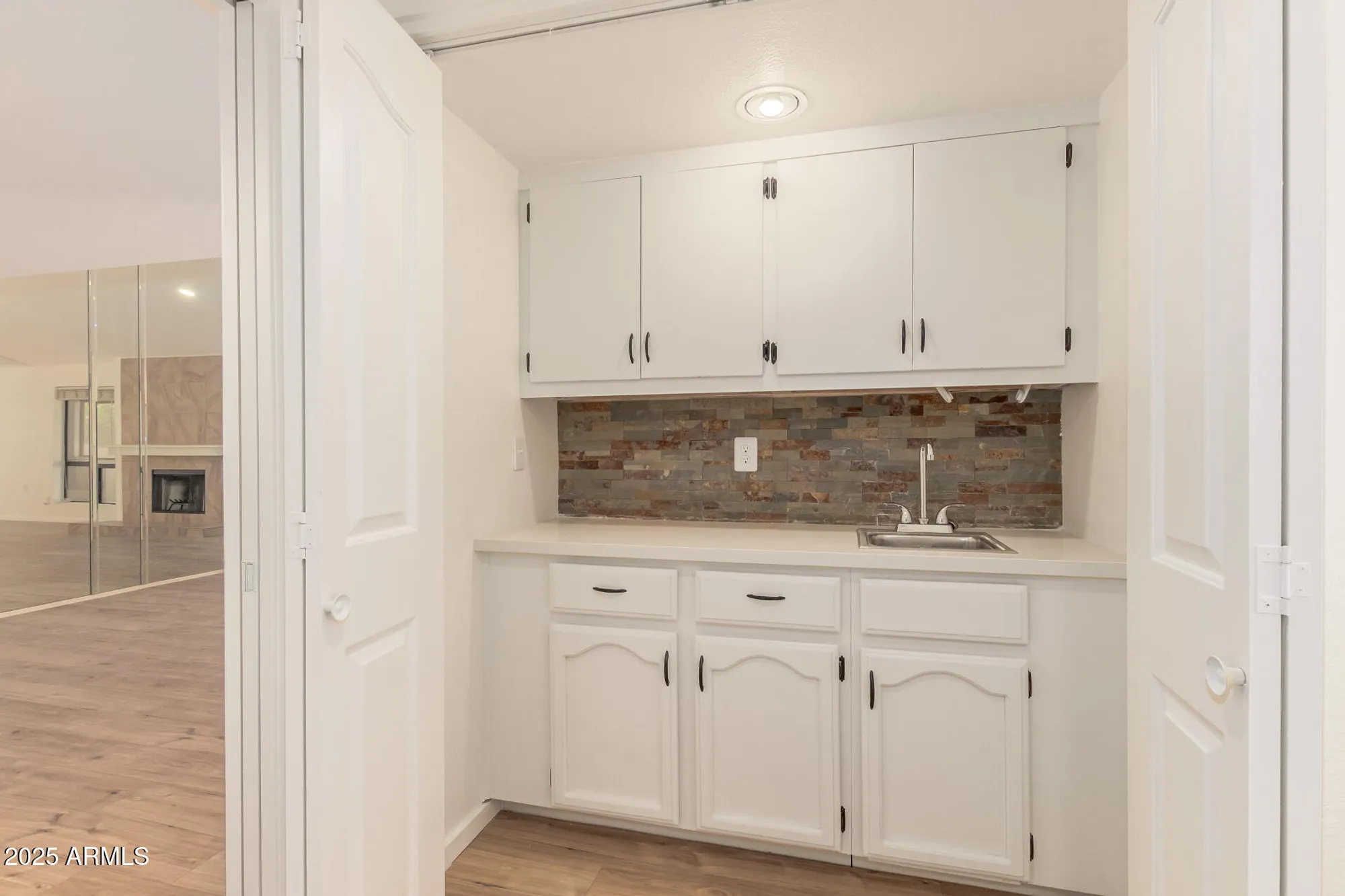 Property Slideshow image 15 of 33 | 26601 s saddletree dr, Sun Lakes, AZ, 85248