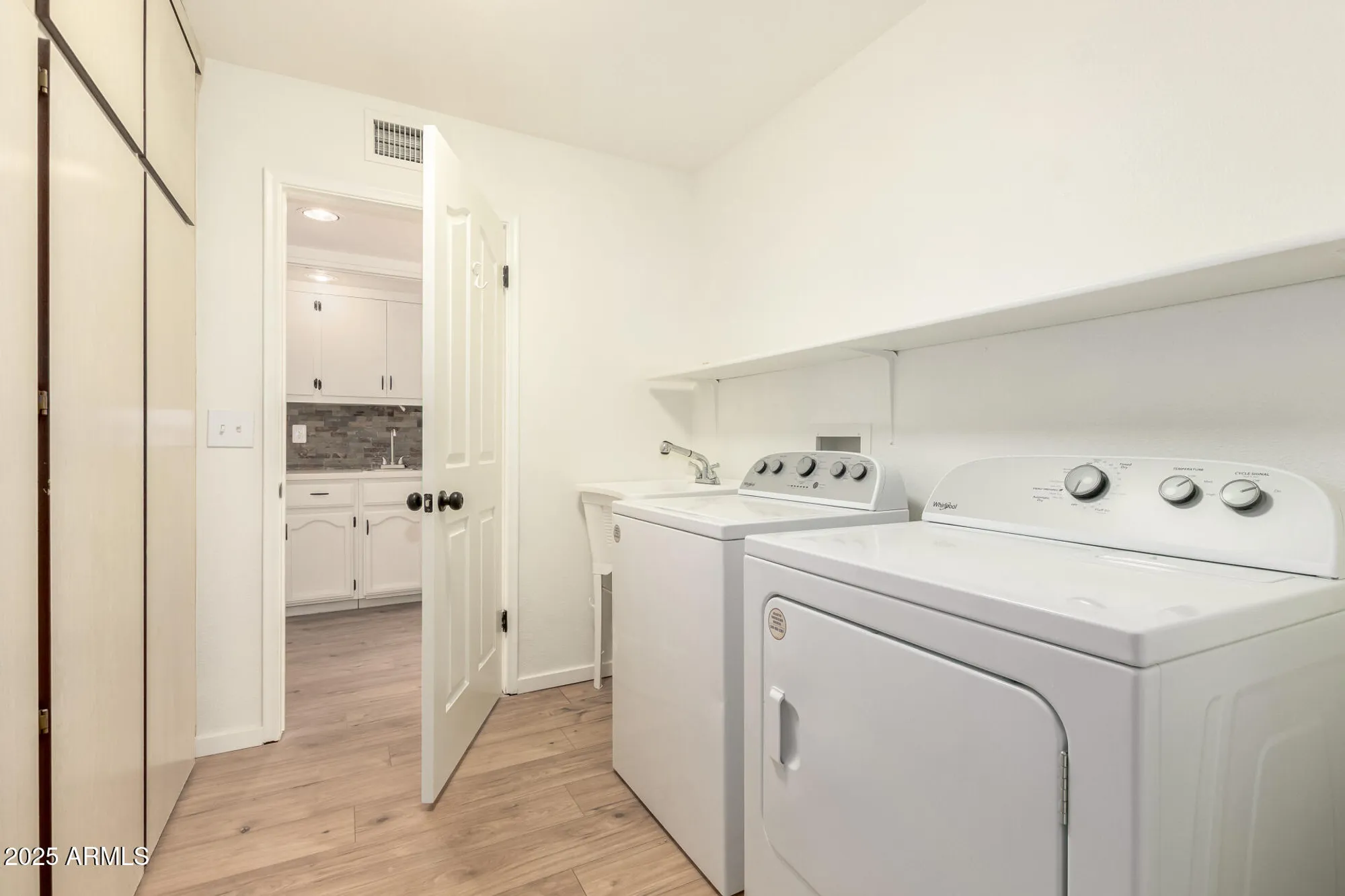 Property Slideshow image 28 of 33 | 26601 s saddletree dr, Sun Lakes, AZ, 85248