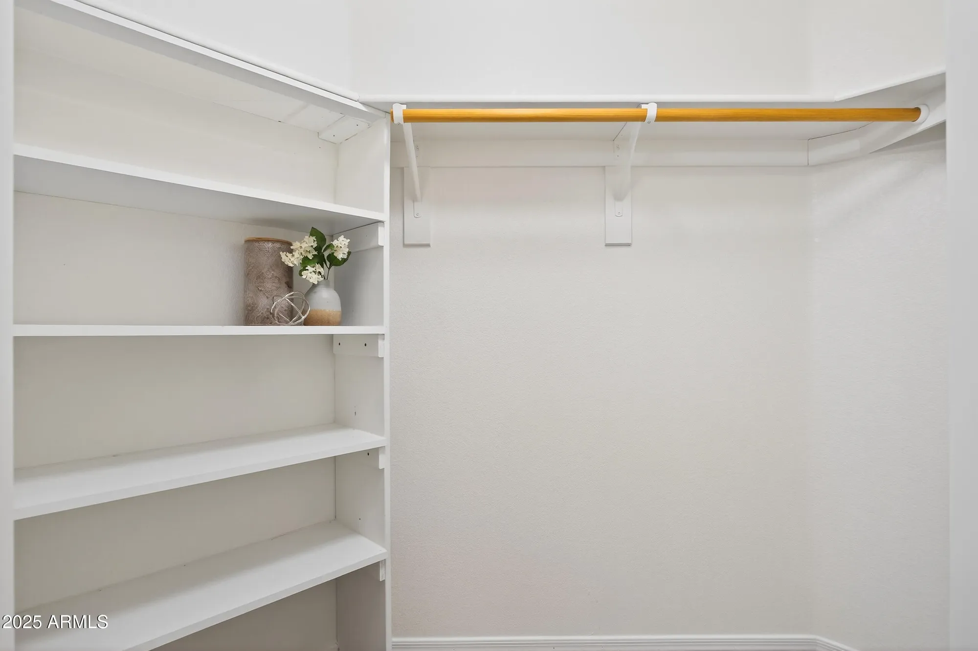 Property Slideshow image 18 of 36 | 2748 thornwood, Sierra Vista, AZ, 85650