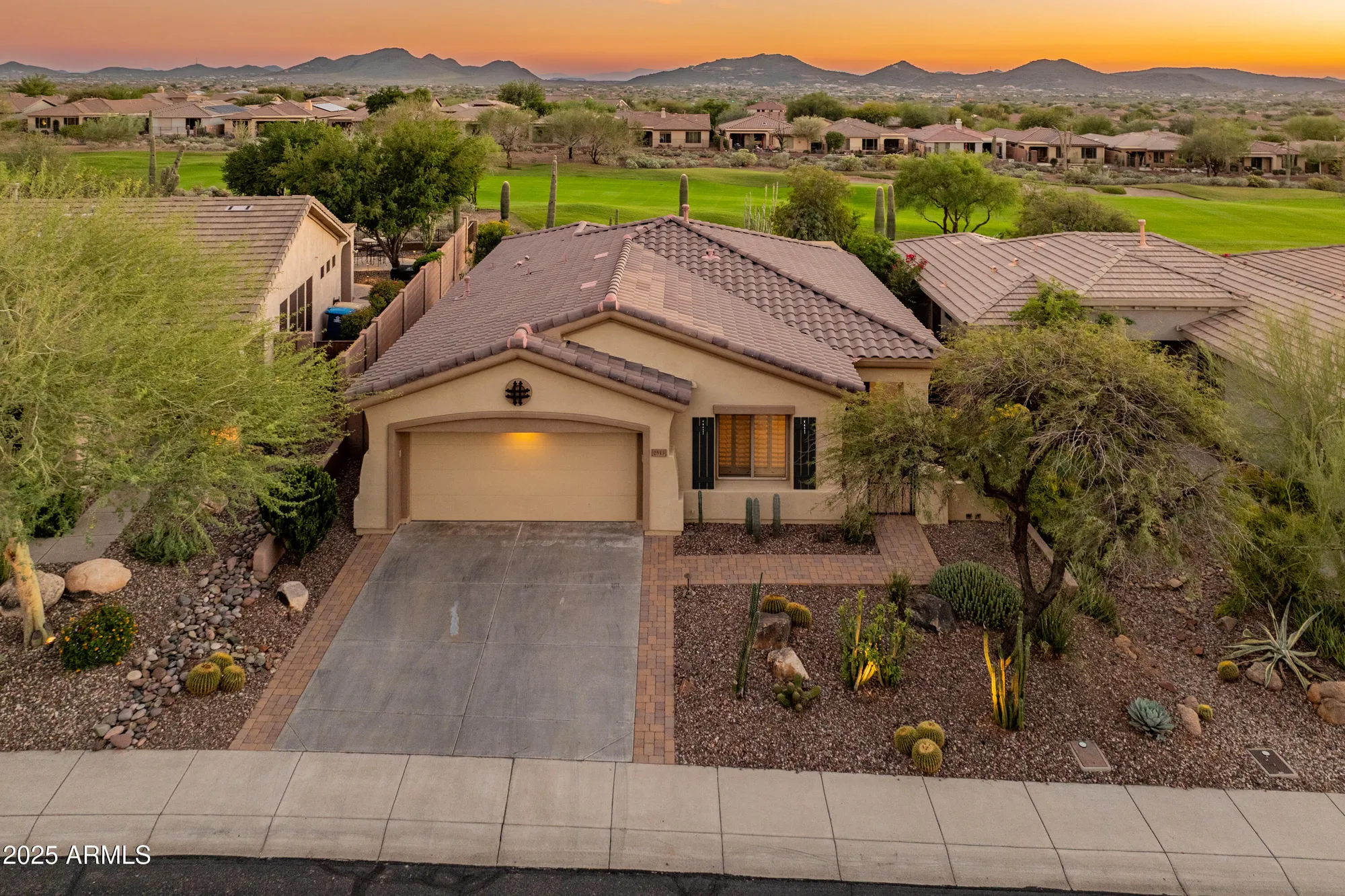 Property Slideshow image 5 of 30 | 2513 w myopia dr, Anthem, AZ, 85086