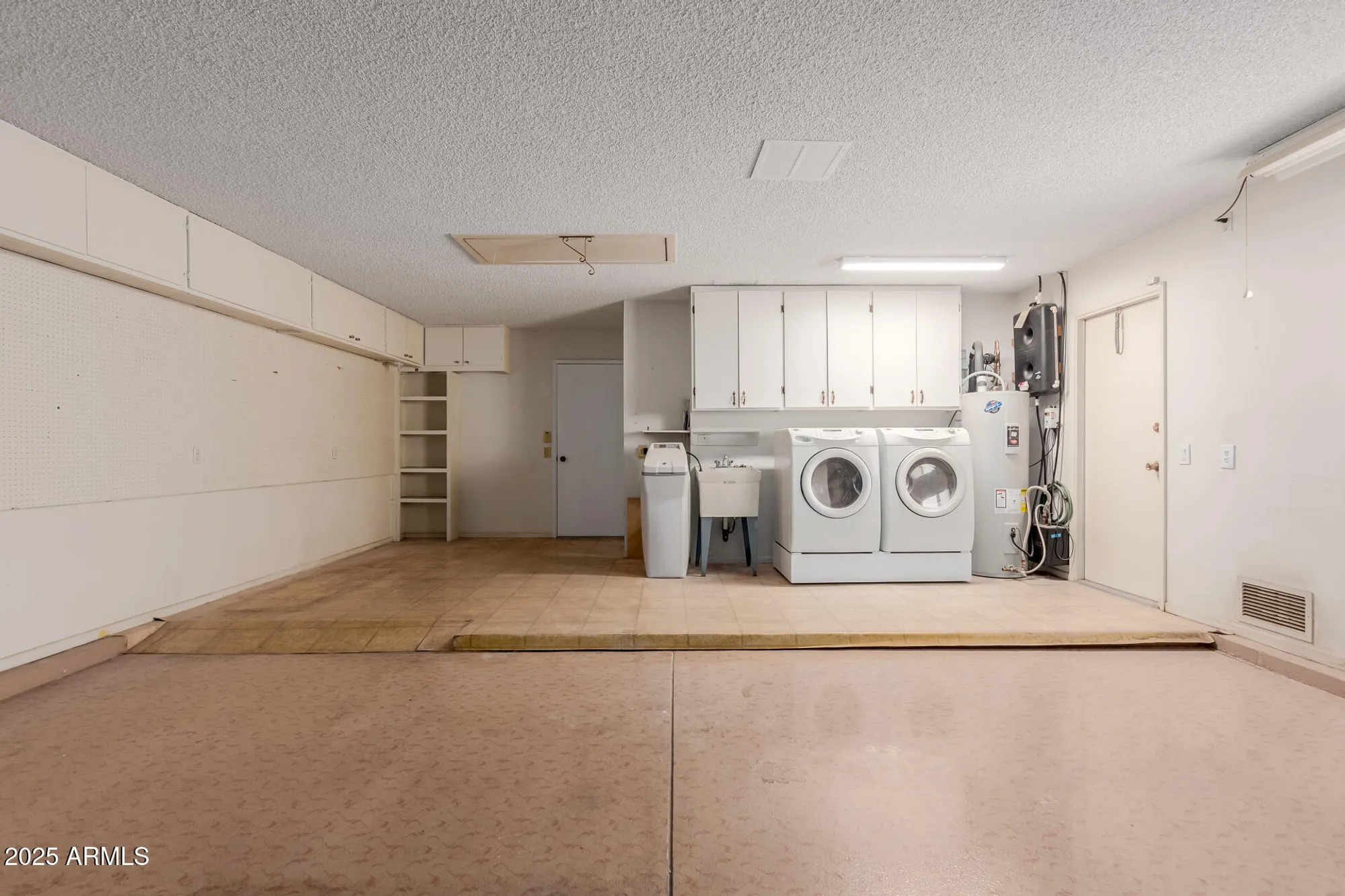 Property Slideshow image 38 of 46 | 18822 n palo verde dr, Sun City, AZ, 85373