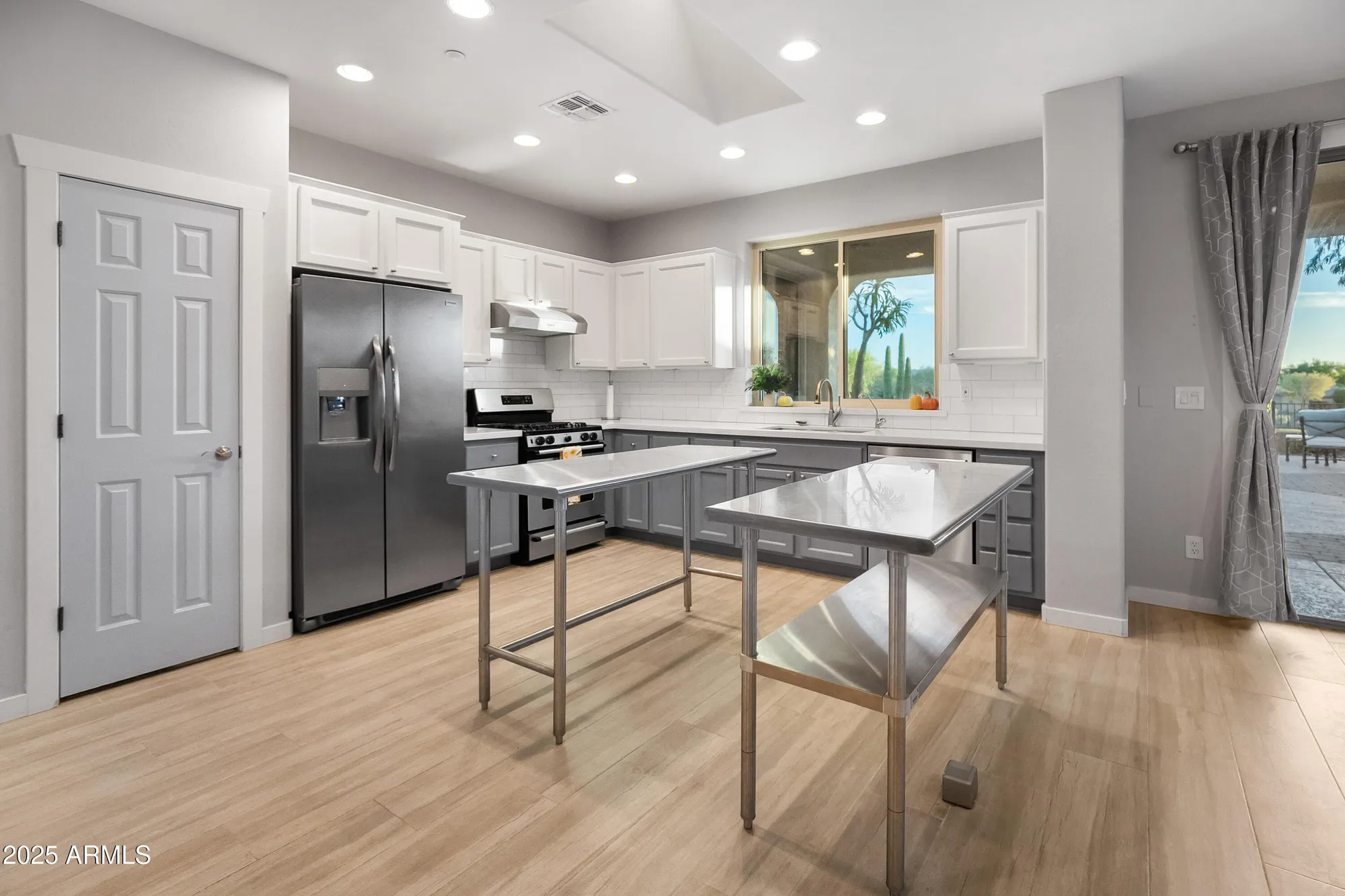 Property Slideshow image 9 of 30 | 2513 w myopia dr, Anthem, AZ, 85086