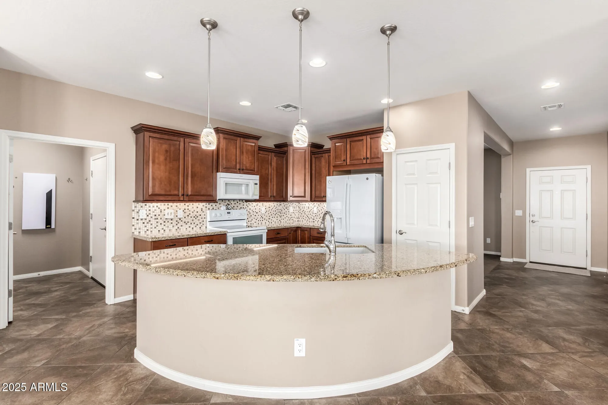 Property Slideshow image 8 of 44 | 17162 s 175th ave, Goodyear, AZ, 85338