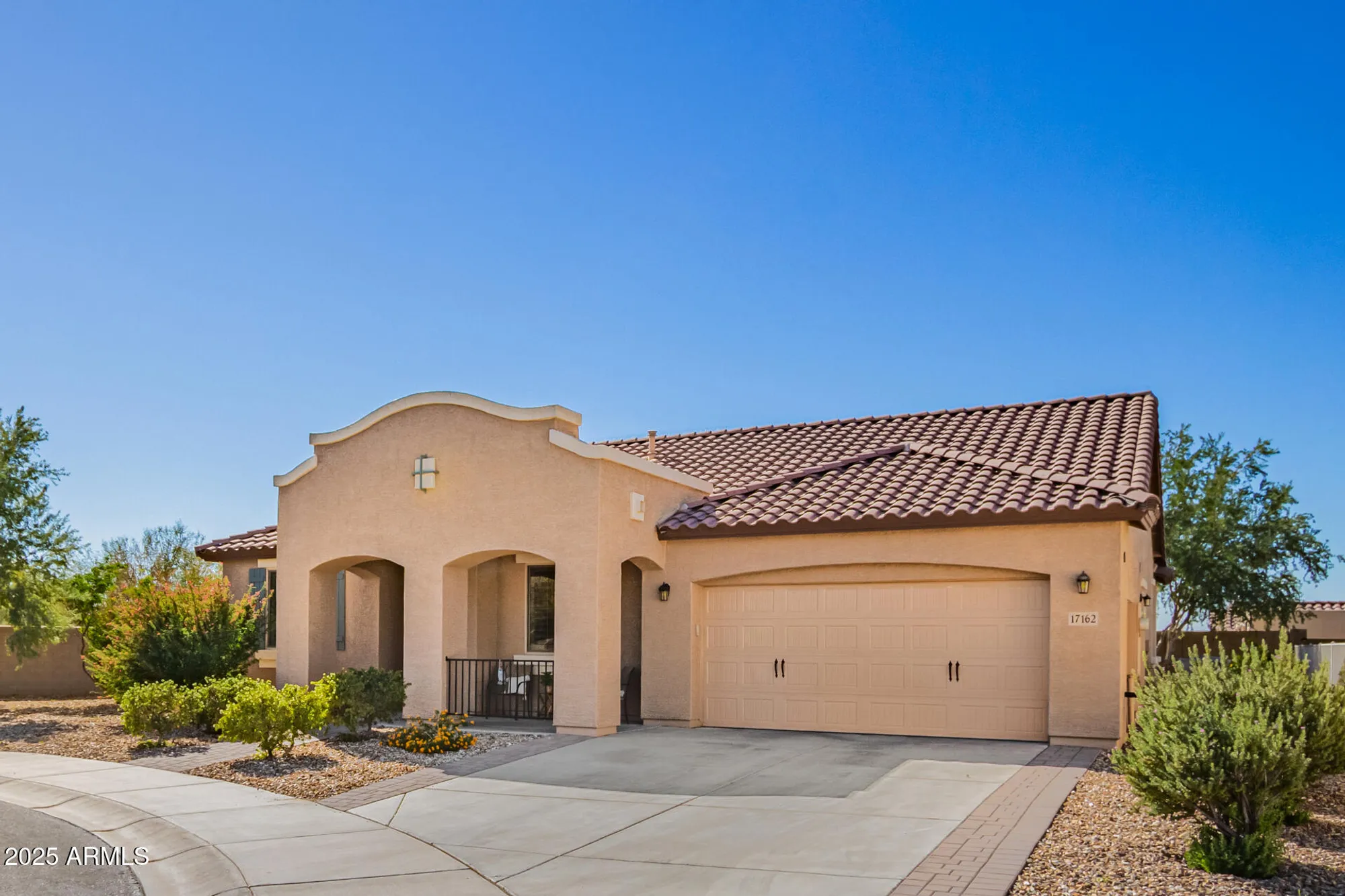 Property Slideshow image 4 of 44 | 17162 s 175th ave, Goodyear, AZ, 85338