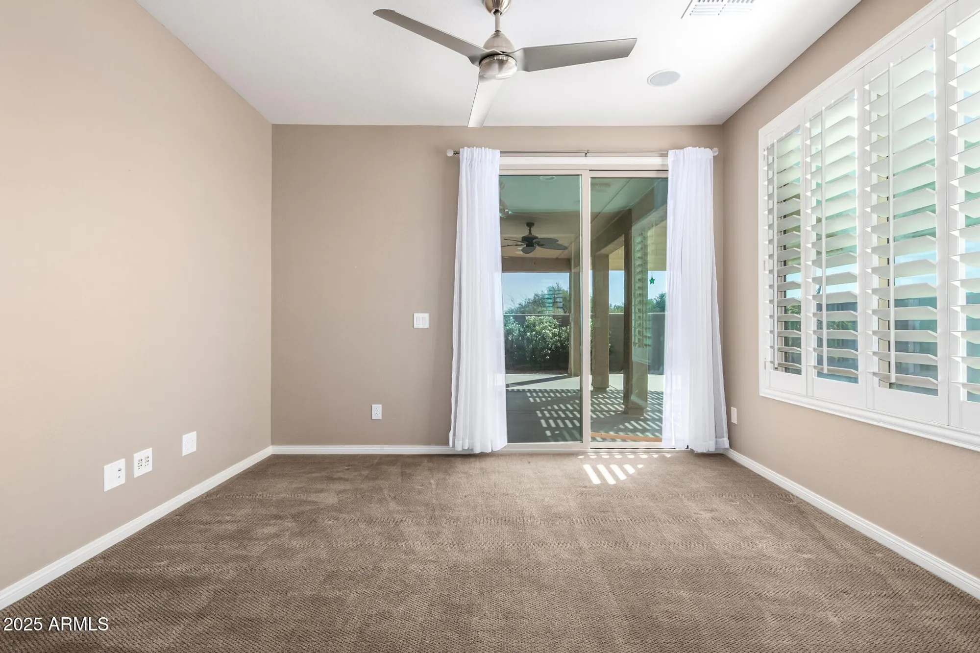 Property Slideshow image 15 of 44 | 17162 s 175th ave, Goodyear, AZ, 85338