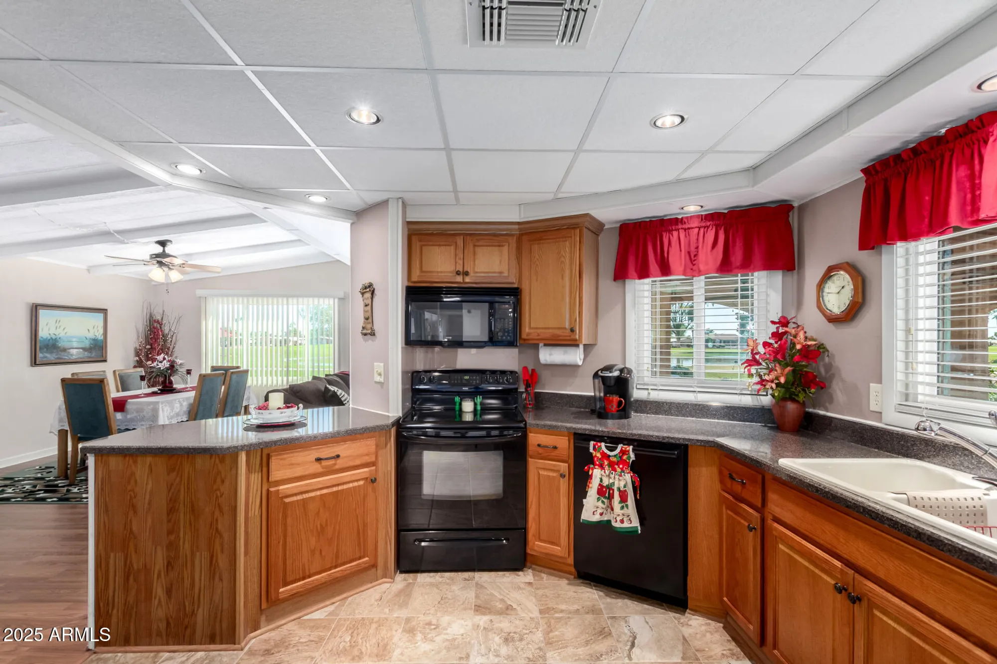 Property Slideshow image 9 of 91 | 8955 e fairway blvd, Sun Lakes, AZ, 85248