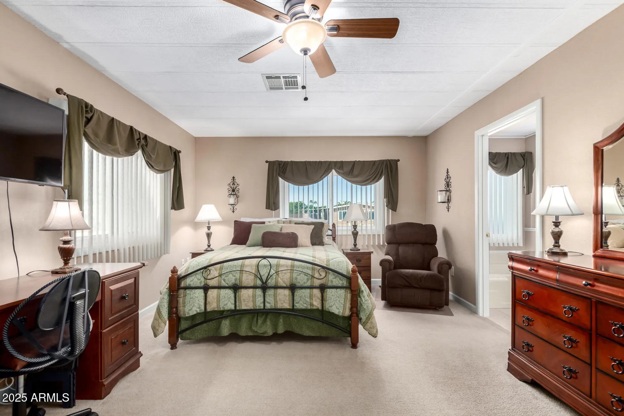 Property Slideshow image 21 of 91 | 8955 e fairway blvd, Sun Lakes, AZ, 85248