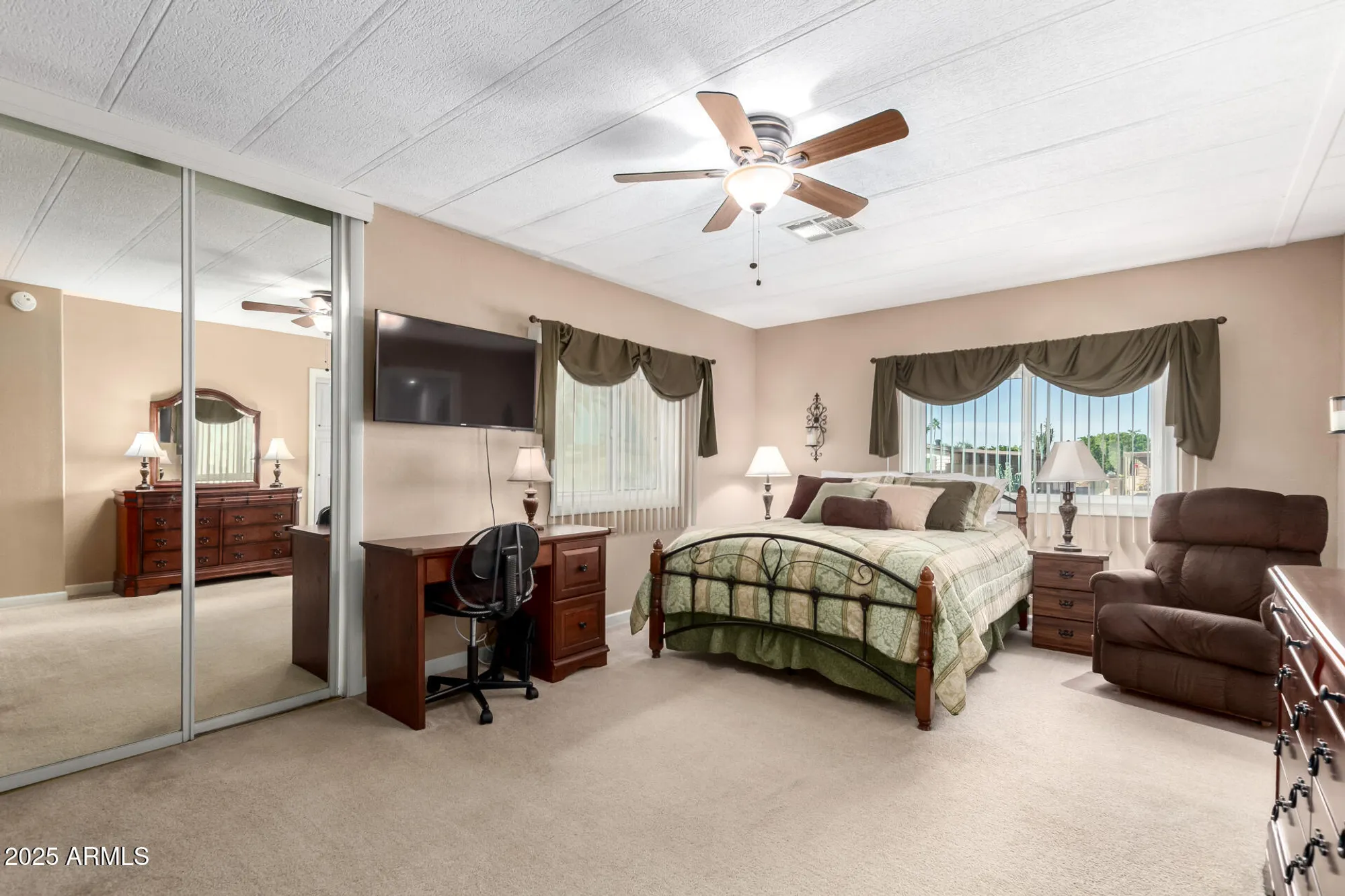 Property Slideshow image 20 of 91 | 8955 e fairway blvd, Sun Lakes, AZ, 85248