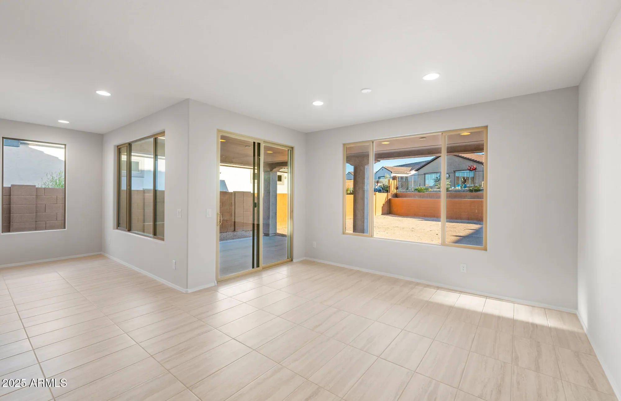 Property Slideshow image 18 of 36 | 26637 w kimberly way, Buckeye, AZ, 85396