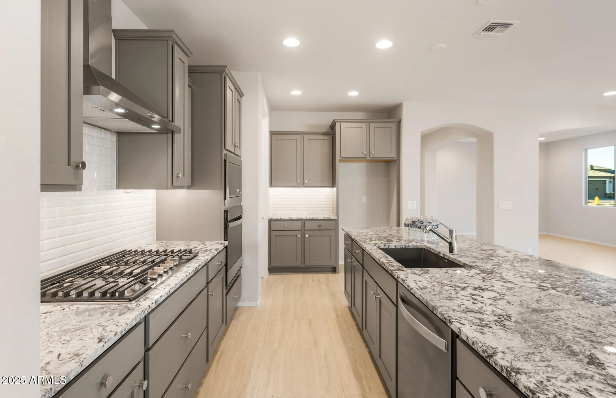 Property Slideshow image 14 of 36 | 26637 w kimberly way, Buckeye, AZ, 85396