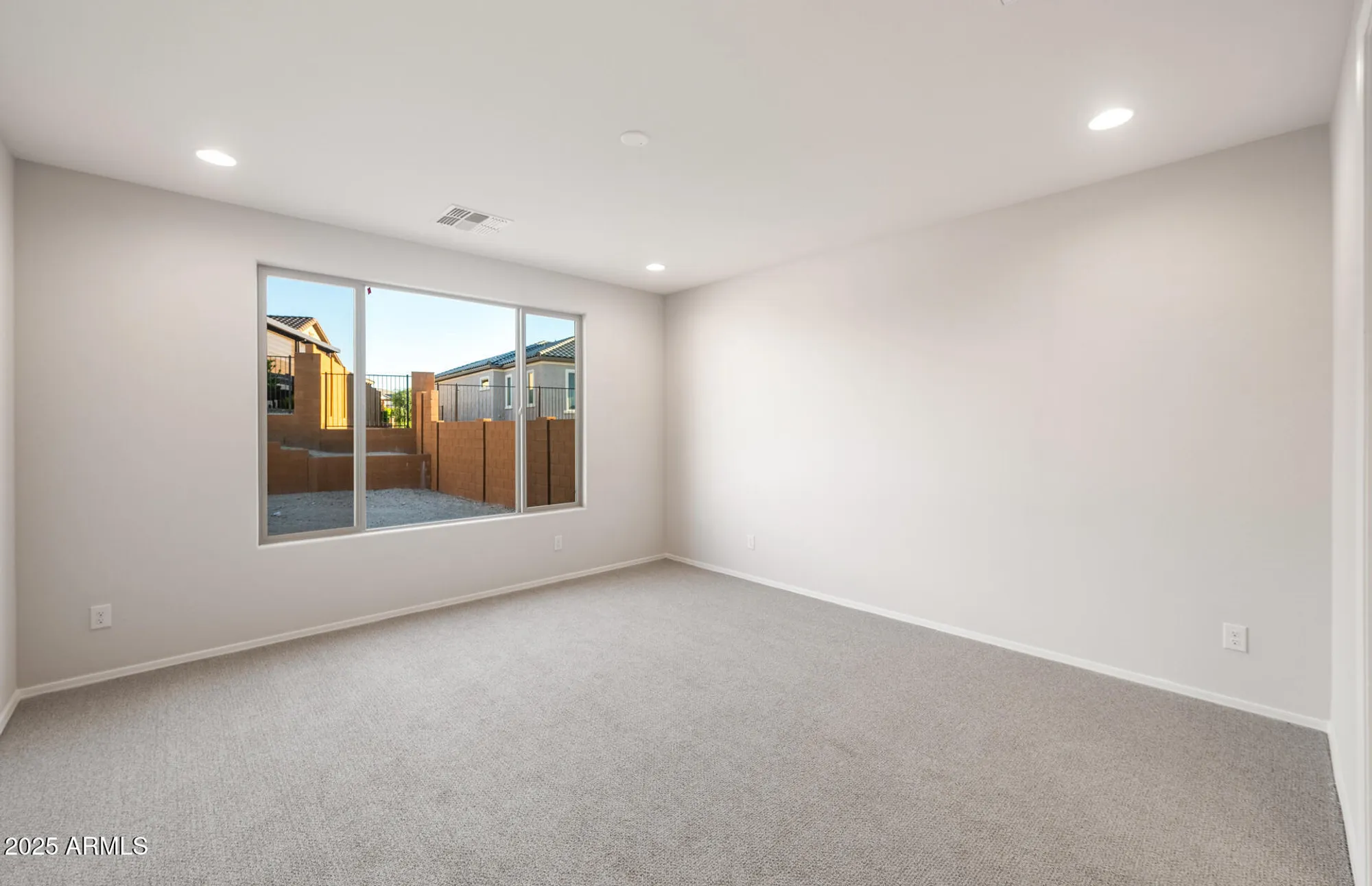 Property Slideshow image 20 of 36 | 26637 w kimberly way, Buckeye, AZ, 85396