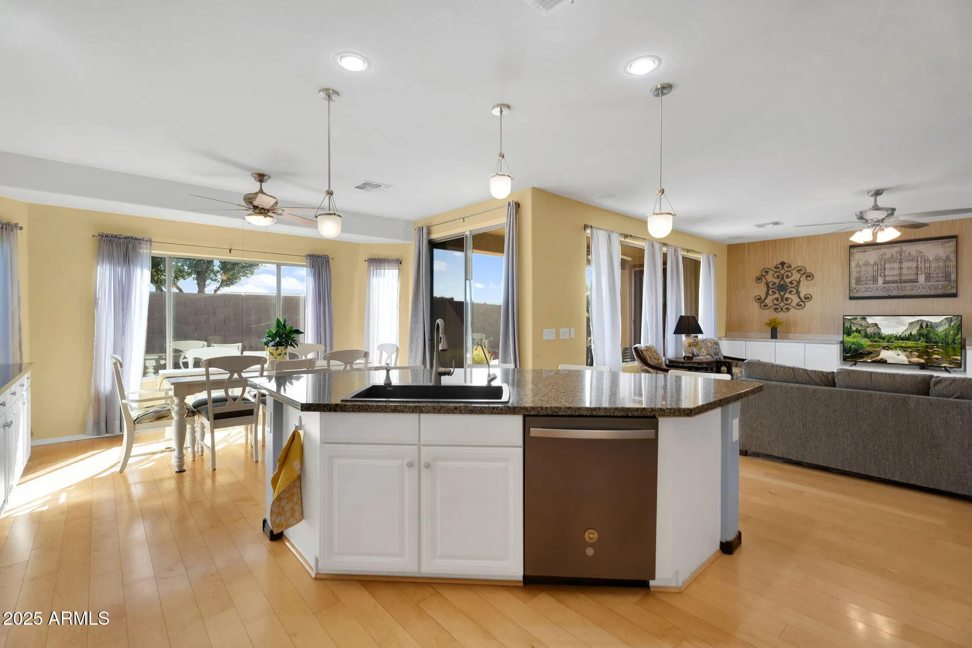 Property Slideshow image 13 of 44 | 42511 w good vibrations ln, Maricopa, AZ, 85138