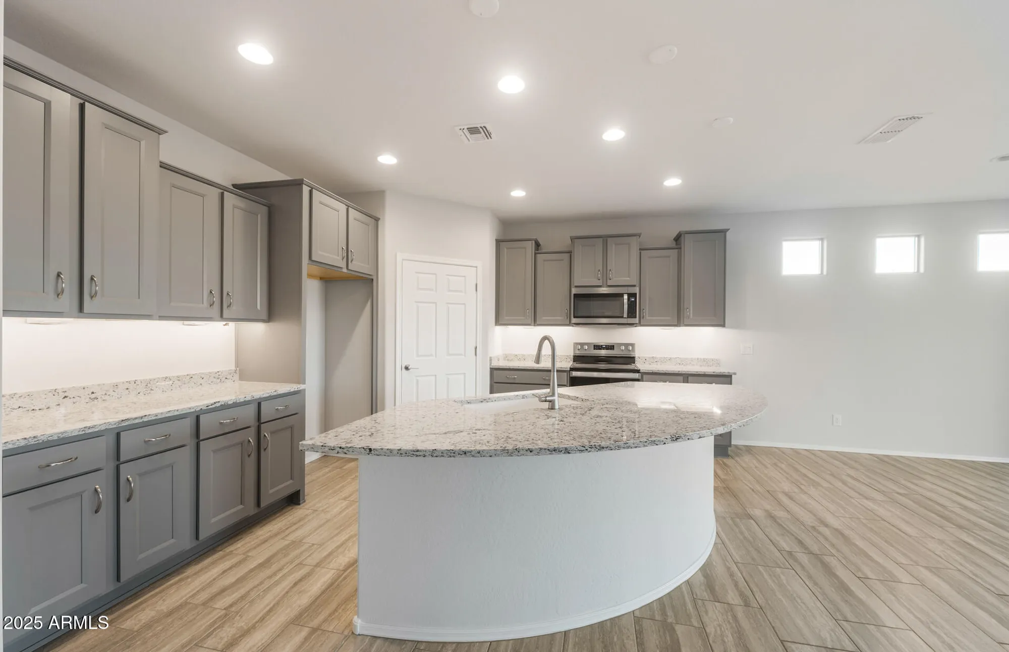 Property Slideshow image 9 of 29 | 21343 n 272nd ln, Buckeye, AZ, 85396