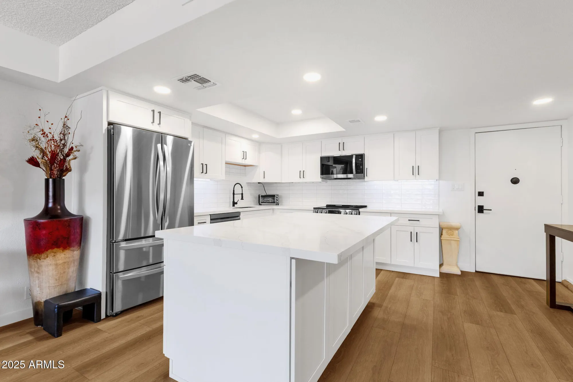 Property Slideshow image 4 of 30 | 7920 e camelback rd unit 212, Scottsdale, AZ, 85251