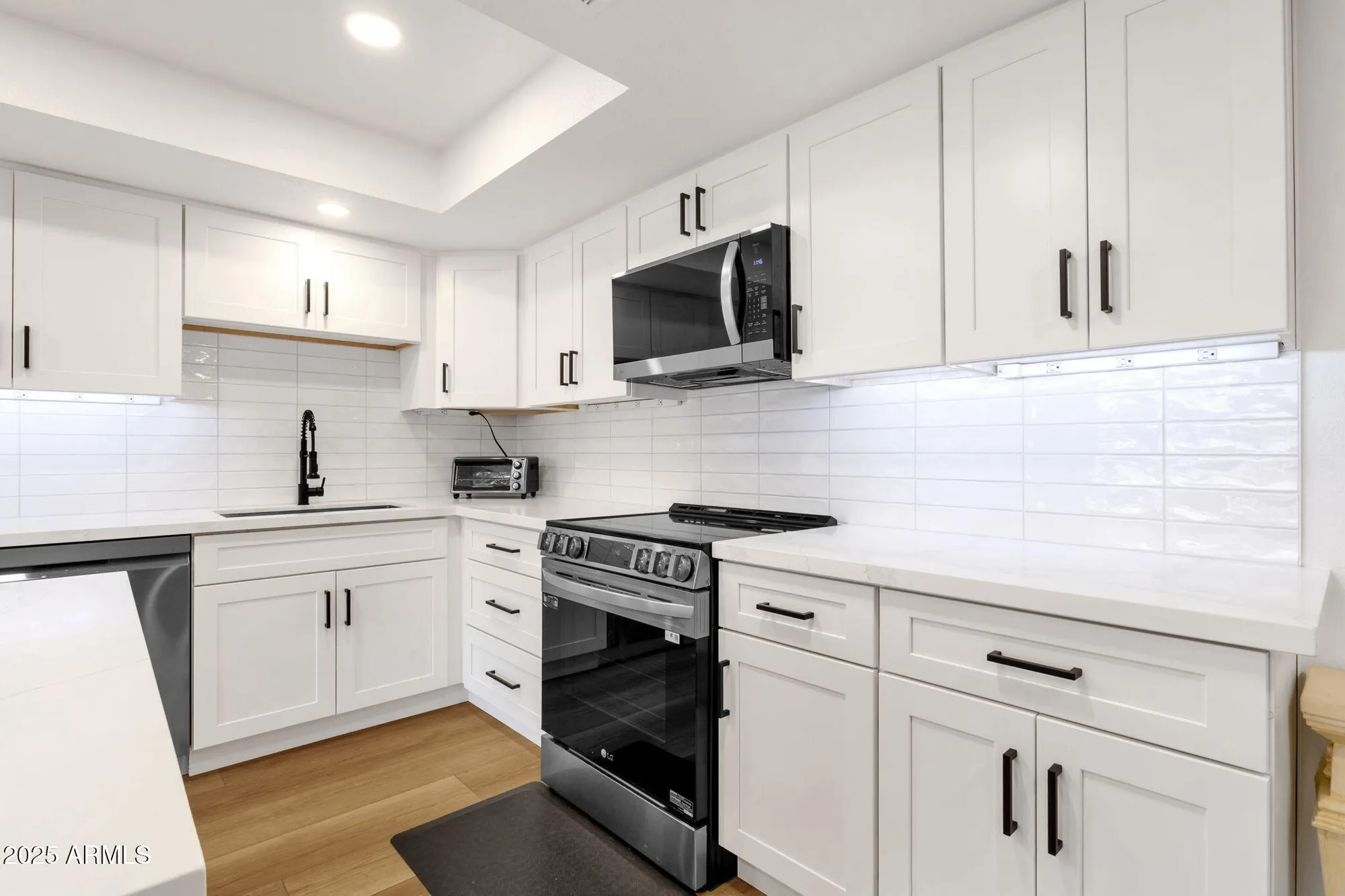 Property Slideshow image 6 of 30 | 7920 e camelback rd unit 212, Scottsdale, AZ, 85251