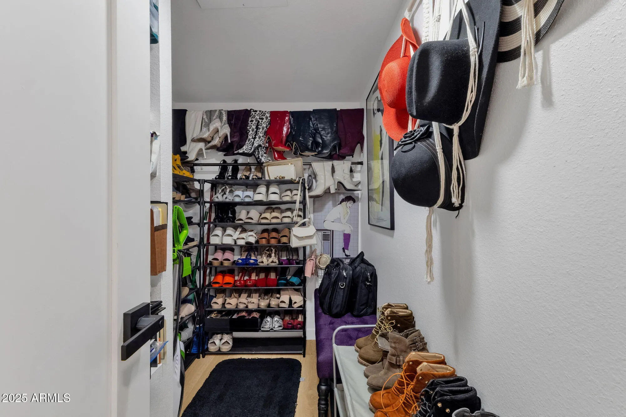 Property Slideshow image 16 of 30 | 7920 e camelback rd unit 212, Scottsdale, AZ, 85251