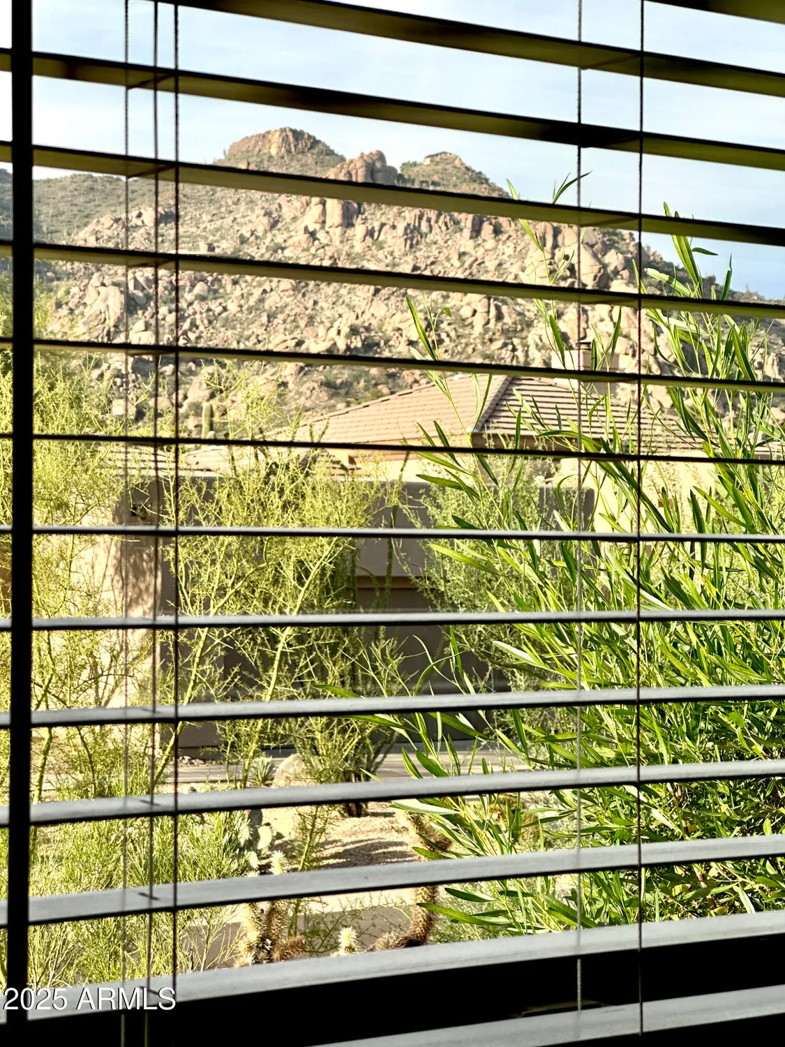 Property Slideshow image 24 of 37 | 34476 n 68th way, Scottsdale, AZ, 85266