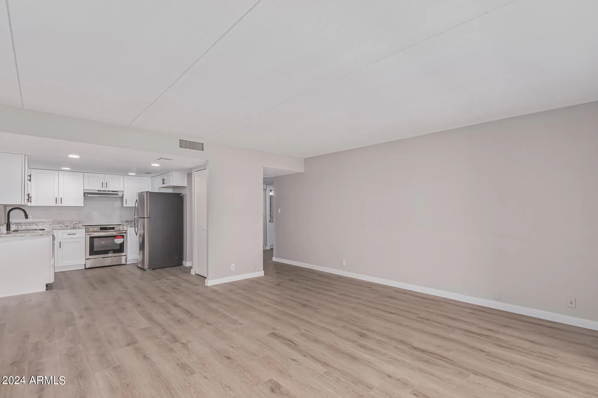 Property Slideshow image 9 of 58 | 7930 e camelback rd unit 506, Scottsdale, AZ, 85251