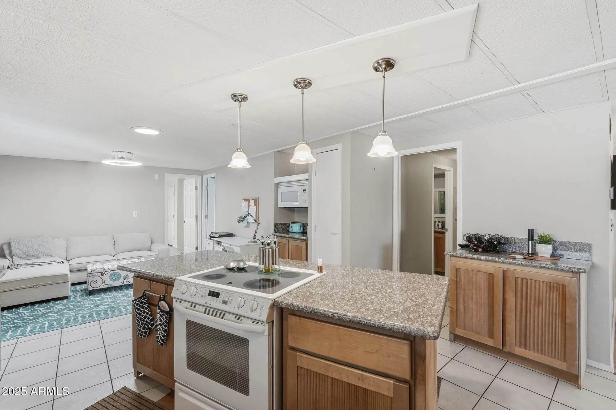 Property Slideshow image 11 of 29 | 26630 s maricopa pl, Sun Lakes, AZ, 85248