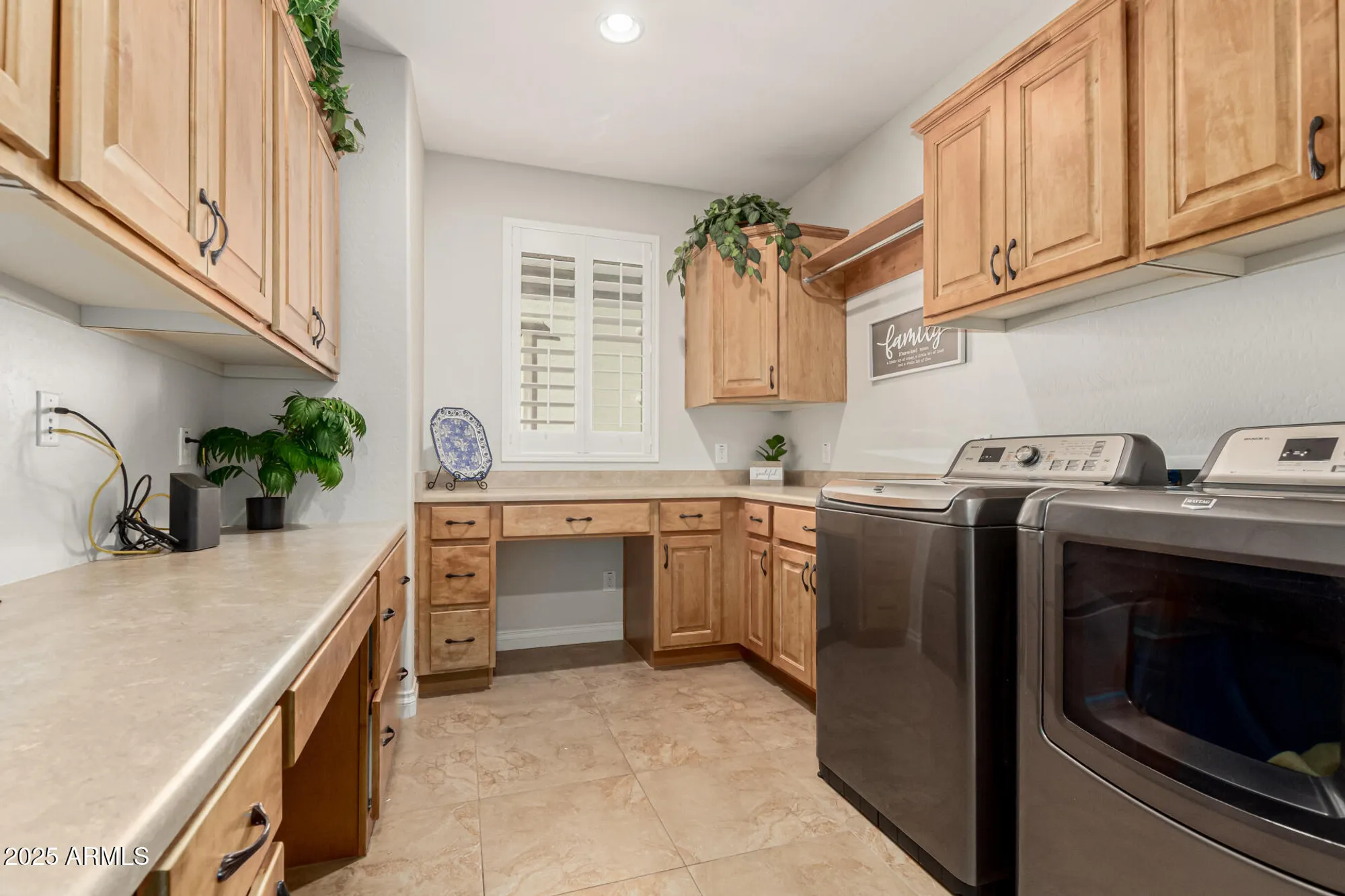 Property Slideshow image 10 of 55 | 1626 e hesperus way, Queen Creek, AZ, 85140