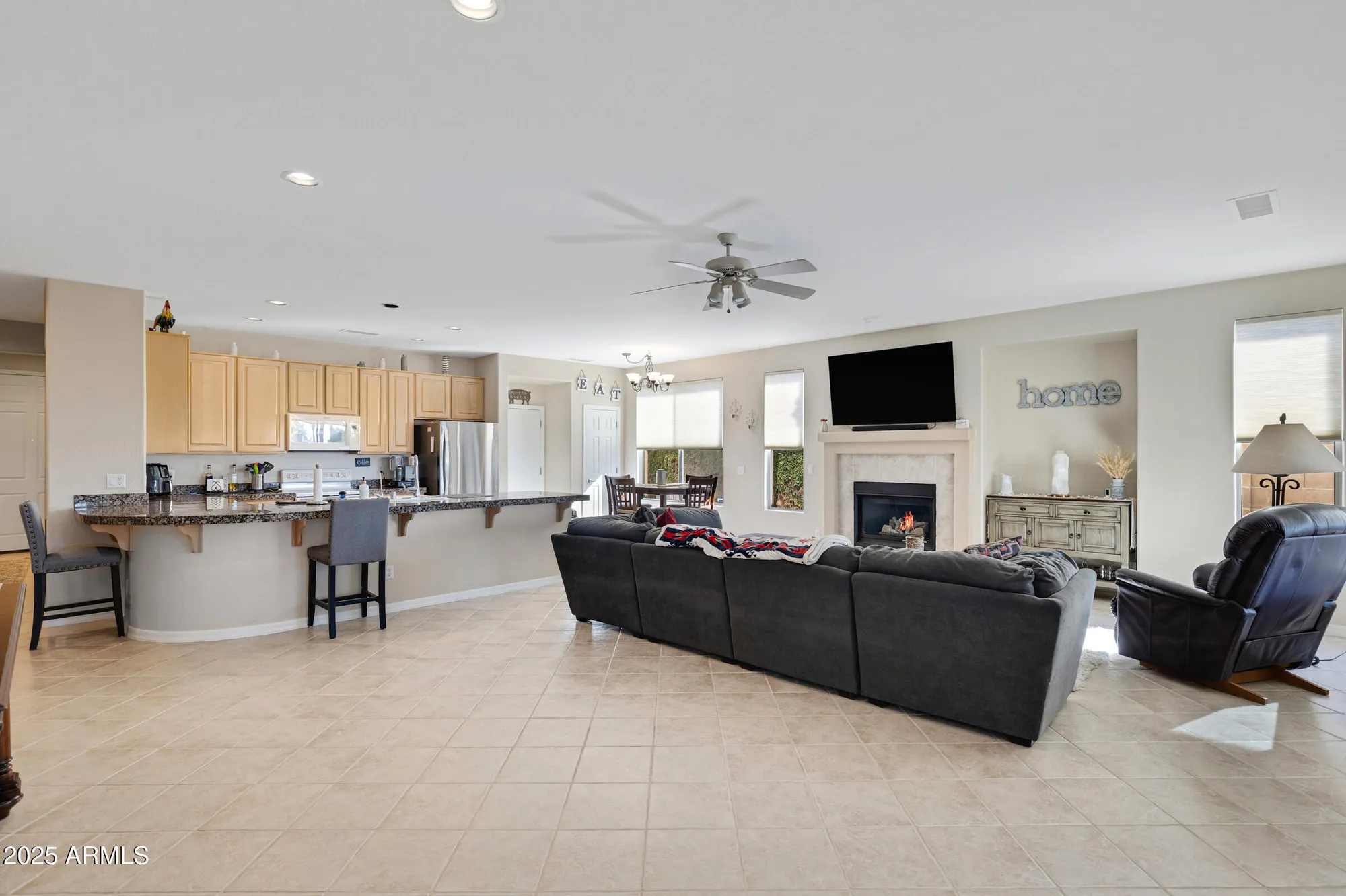 Property Slideshow image 7 of 35 | 19556 n 107th dr, Sun City, AZ, 85373