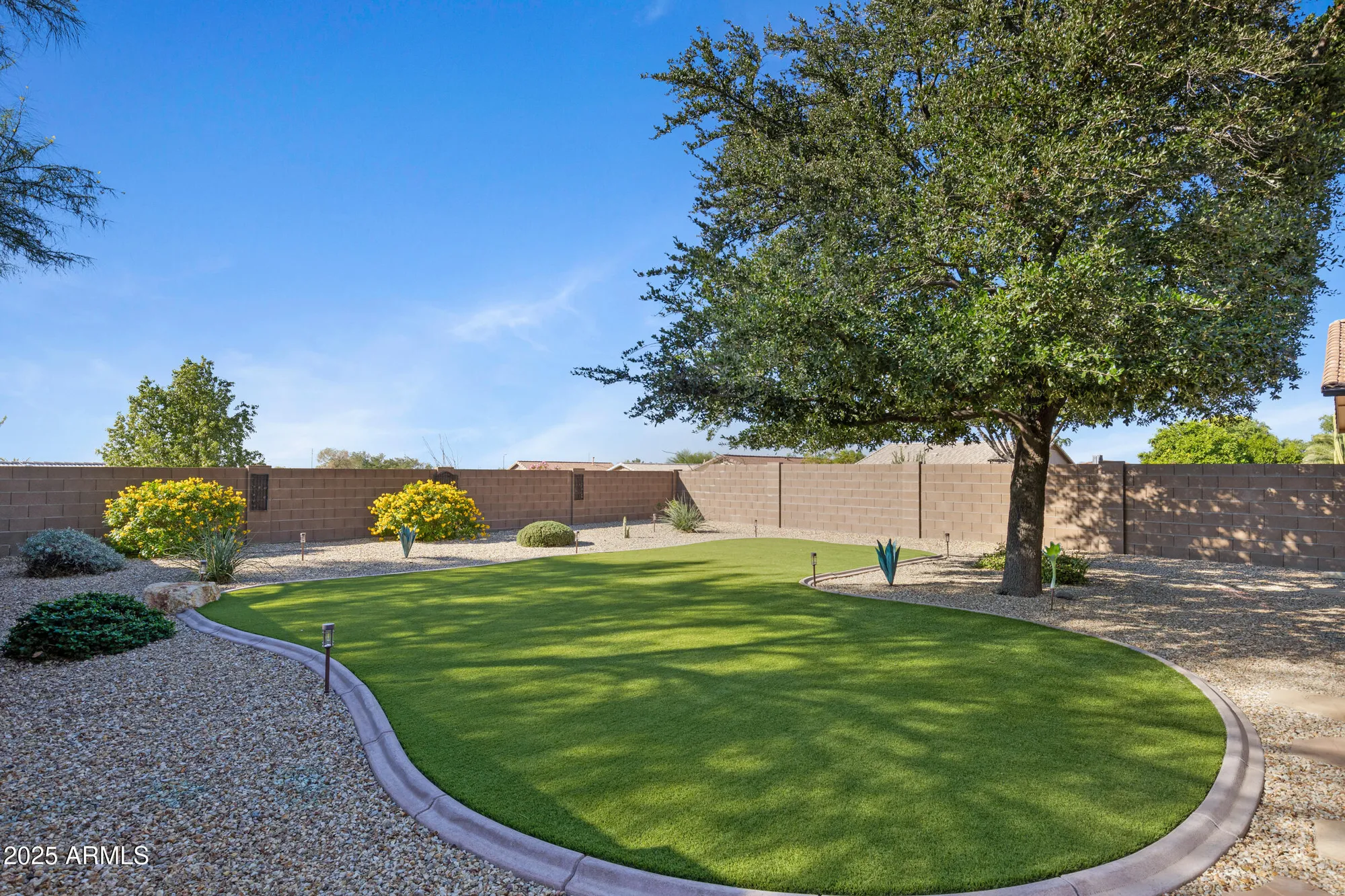 Property Slideshow image 27 of 35 | 19556 n 107th dr, Sun City, AZ, 85373