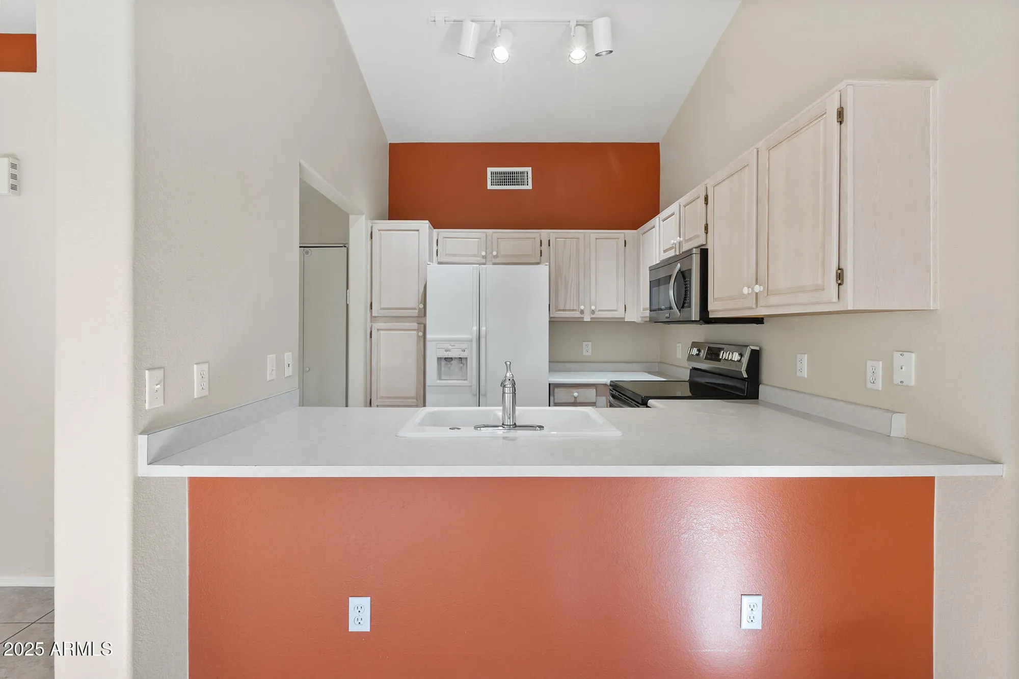 Property Slideshow image 13 of 58 | 14300 w bell rd 357, Surprise, AZ, 85374