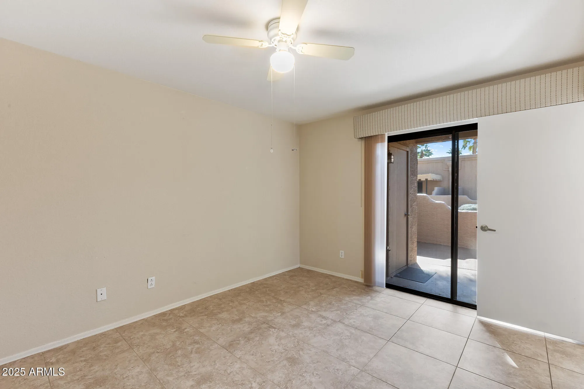 Property Slideshow image 23 of 58 | 14300 w bell rd 357, Surprise, AZ, 85374