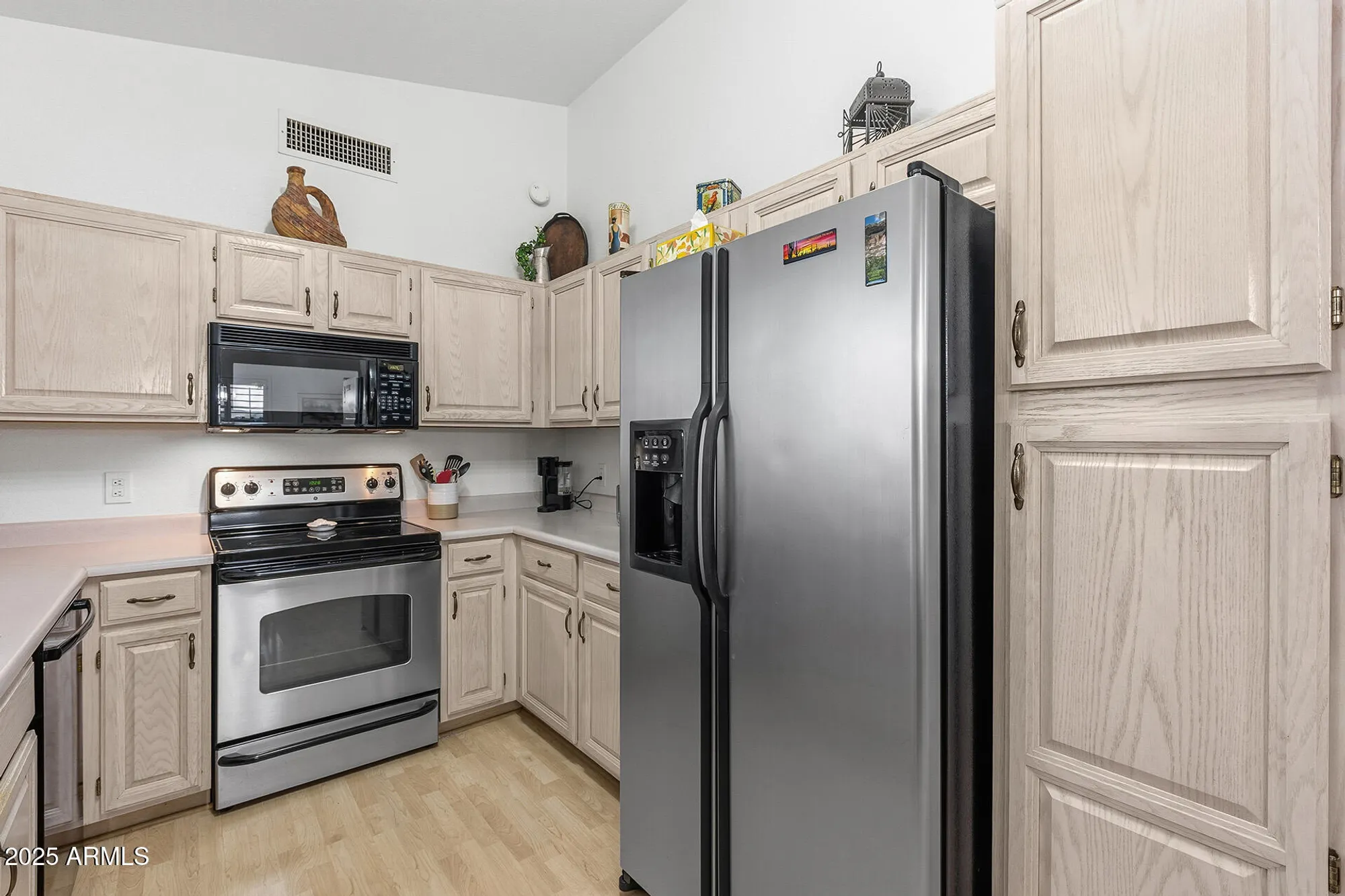 Property Slideshow image 12 of 54 | 14300 w bell rd unit 410, Surprise, AZ, 85374